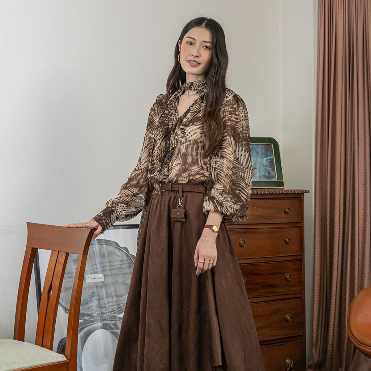 랭썬(LANGSON) LS_Feather print tie shirt_BROWN