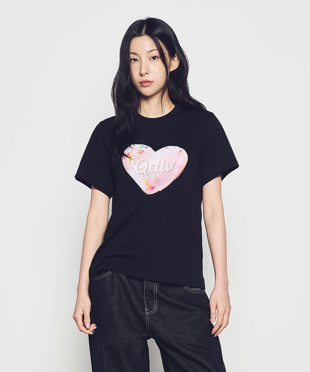 아크메드라비(ACME DE LA VIE) WOMAN HEART DOUGHNUT SHORT SLEEVE T-SHIRT (2COLOR)