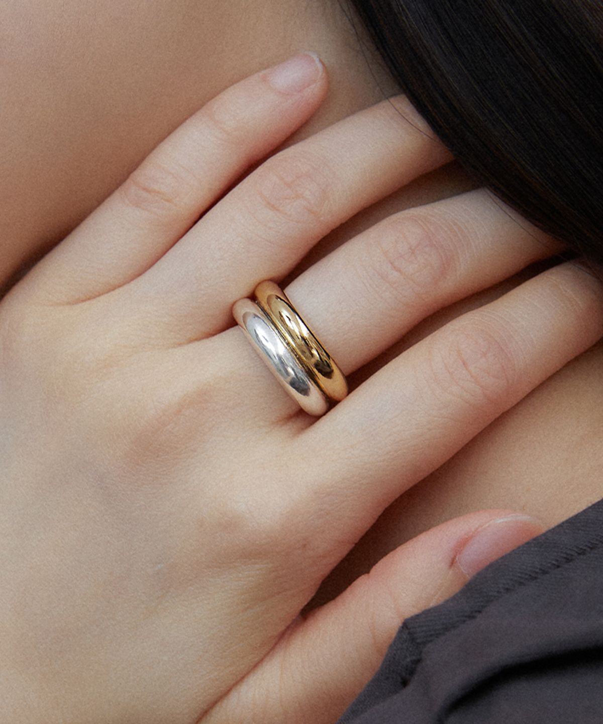 바이위켄드(BYWEEKEND) Hug ring