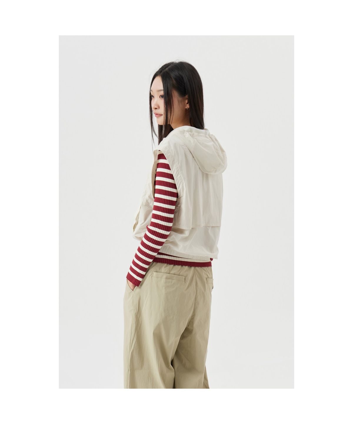 골든베어(GOLDEN BEAR) (W) Back Graphic Fleece Vest G5VAW25821IVX