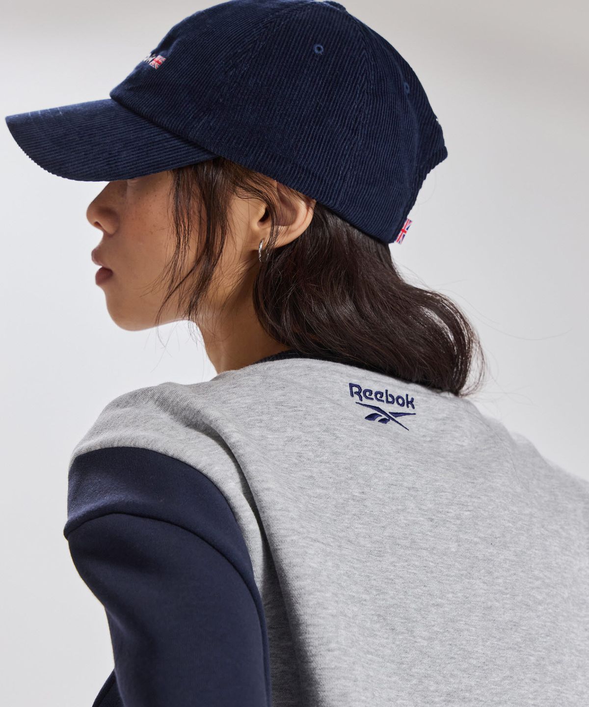 리복(REEBOK) 클래식 코듀로이 볼캡 - 네이비