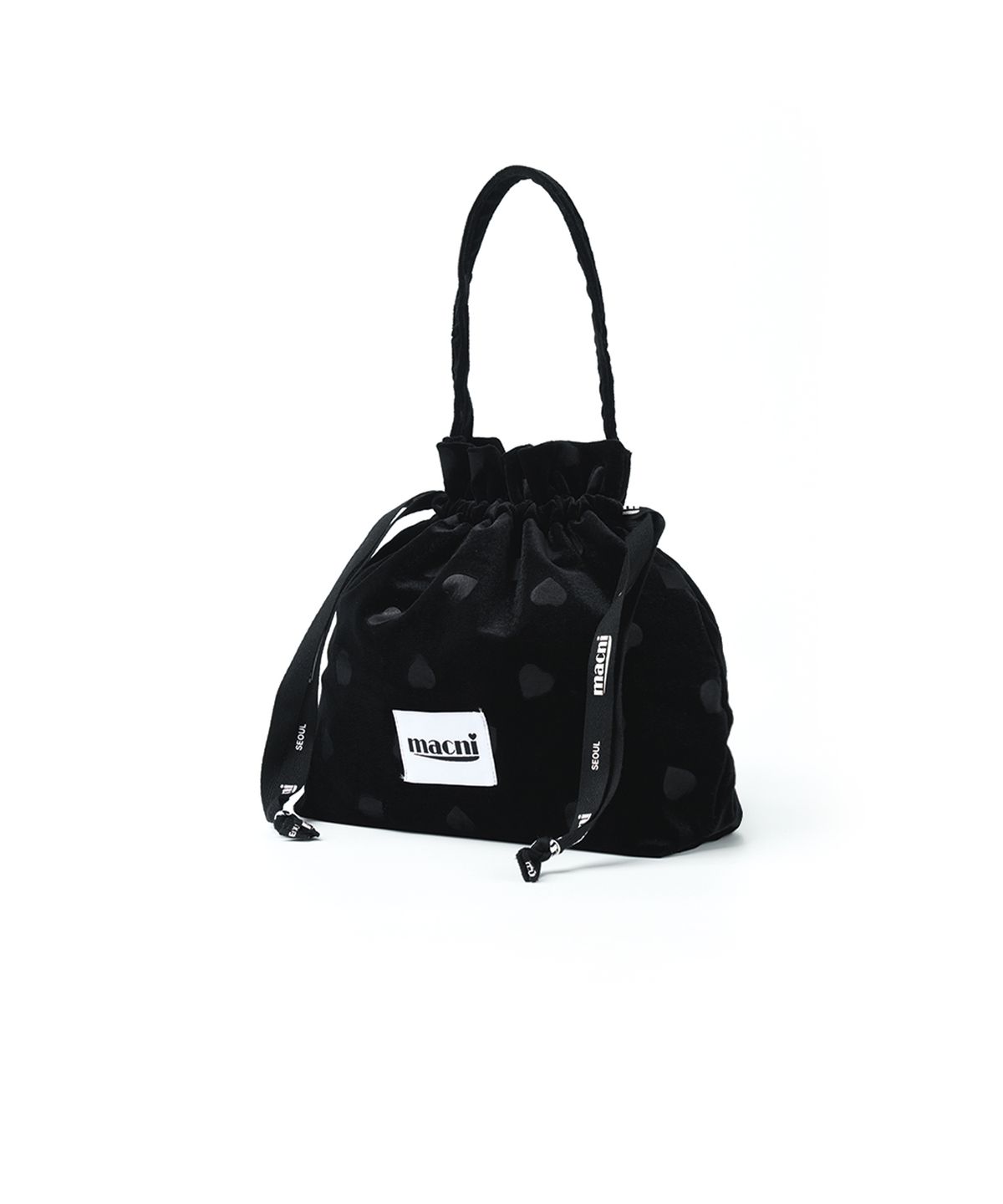 마크니(MACNI) HEART VELVET STRING POUCH BAG BLACK