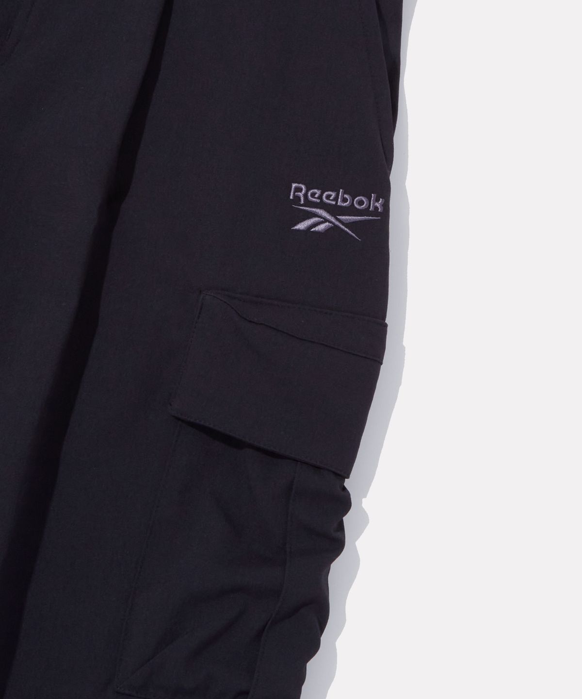 리복(REEBOK) 테크 우븐 카고 팬츠 - 블랙