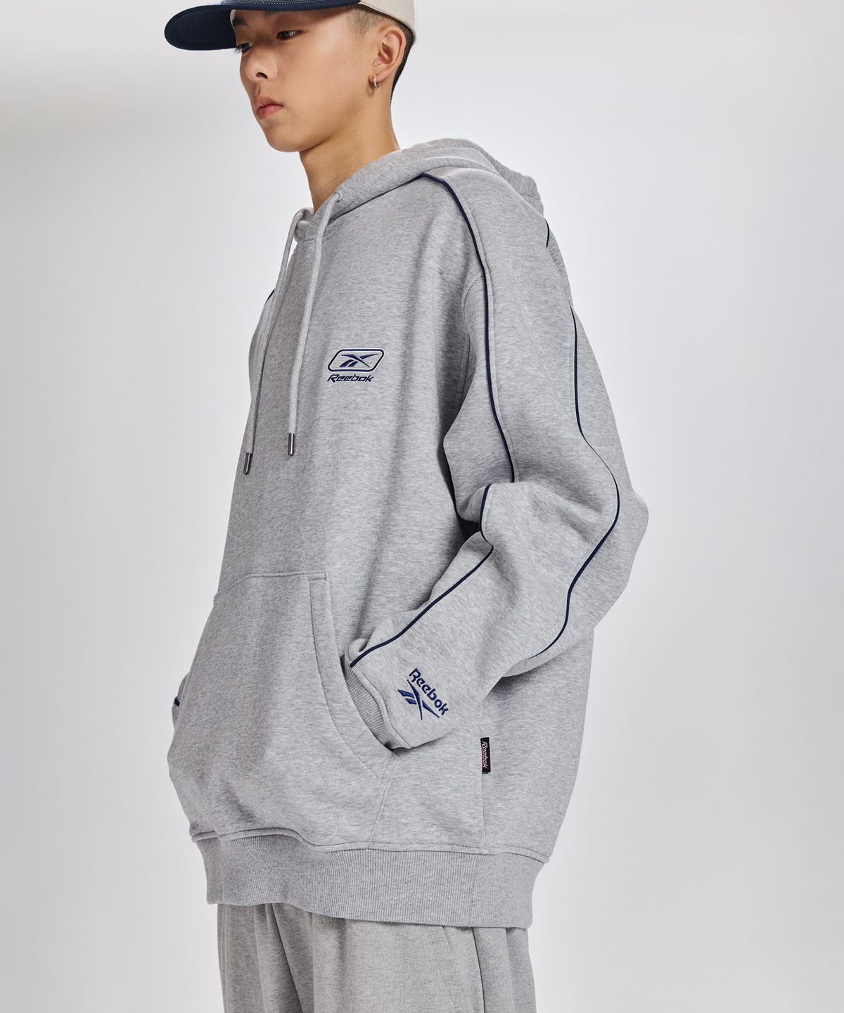 리복(REEBOK) 프리미어 기모 후디 - 멜란지 그레이