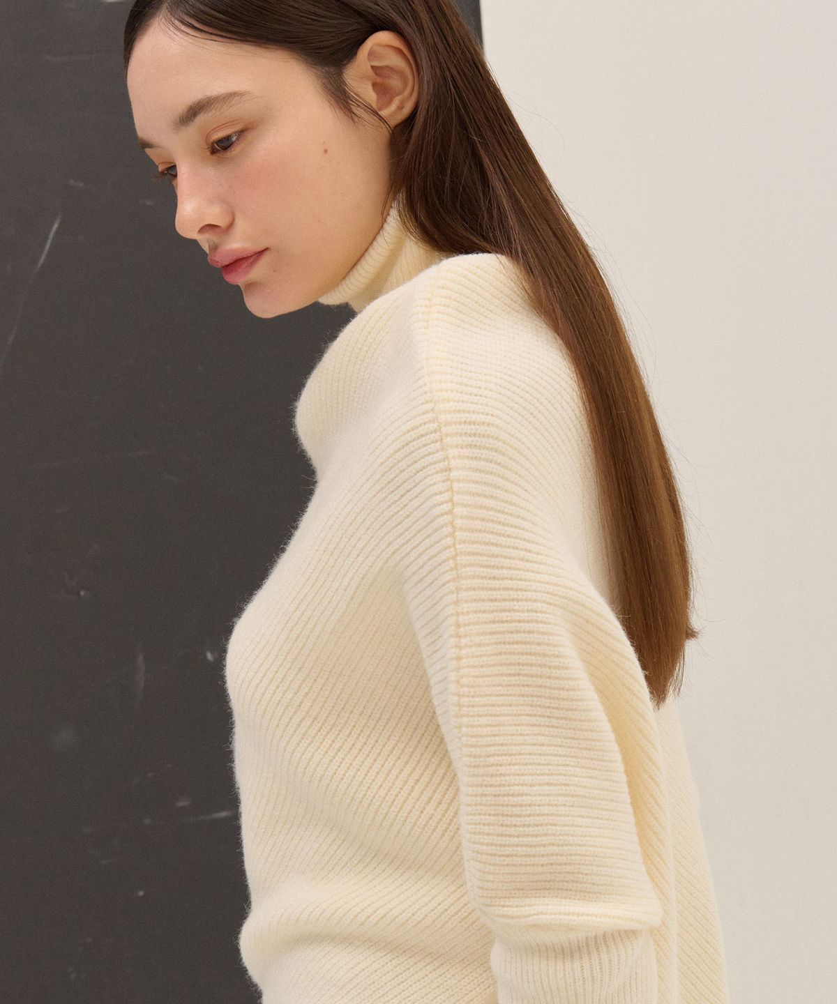 플로브(FLOVE) HIGH NECK KNIT CAPE_IV