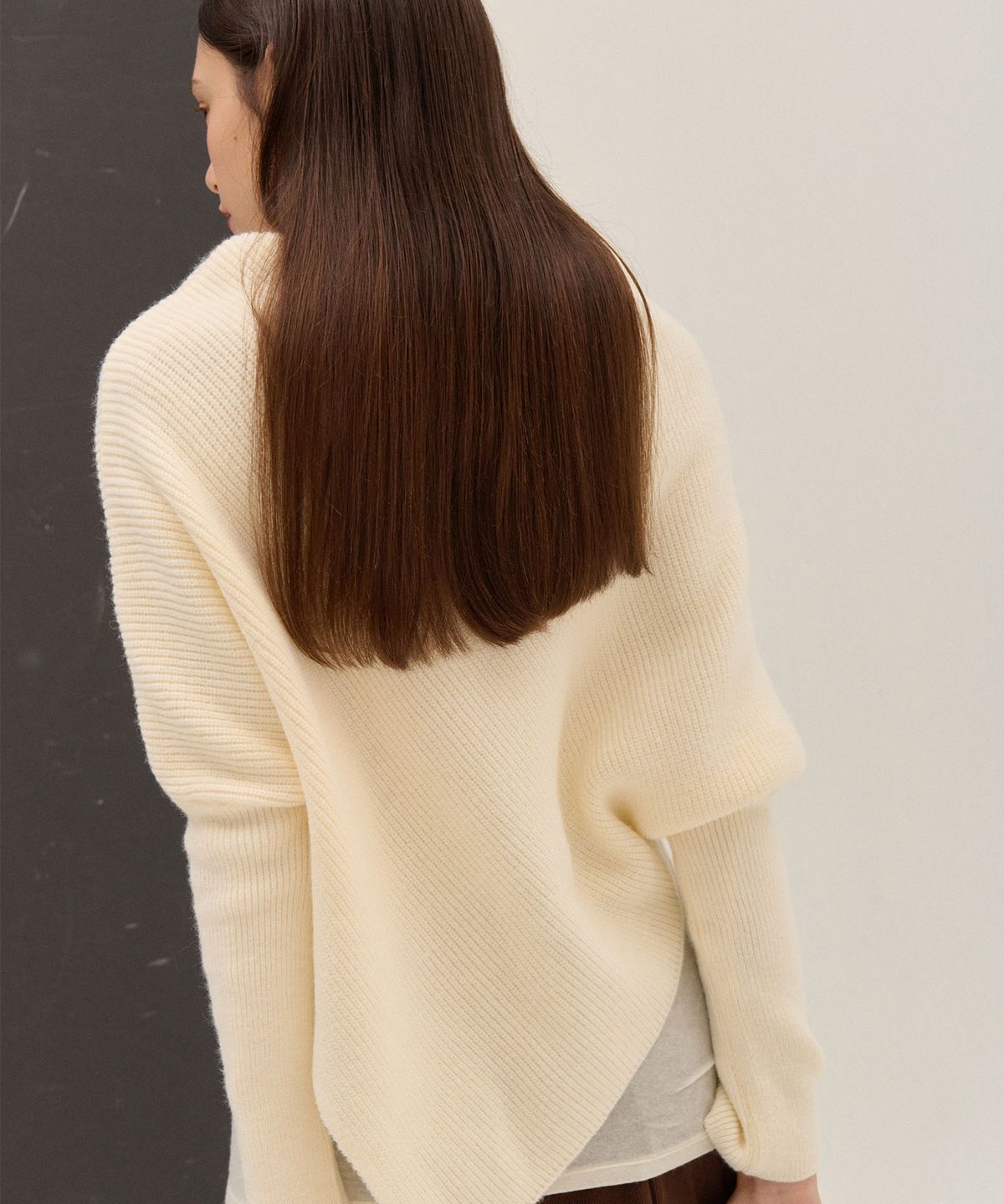 플로브(FLOVE) HIGH NECK KNIT CAPE_IV