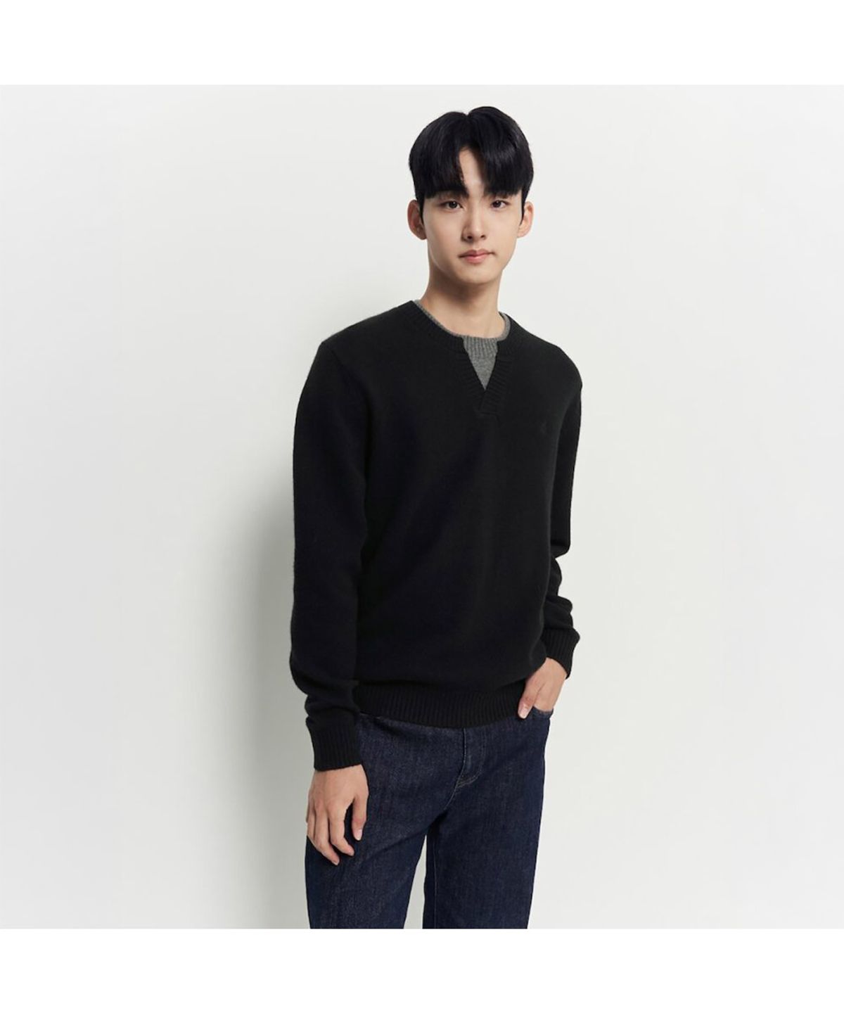 빈폴 멘(BEANPOLE MEN) 레이어드넥 니트  블랙