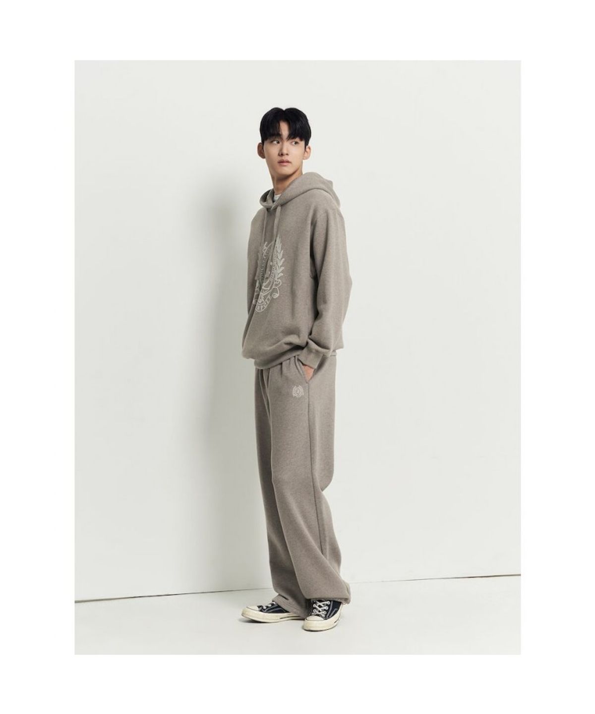 빈폴 멘(BEANPOLE MEN) 헤리티지 클럽 스웨트 팬츠  베이지