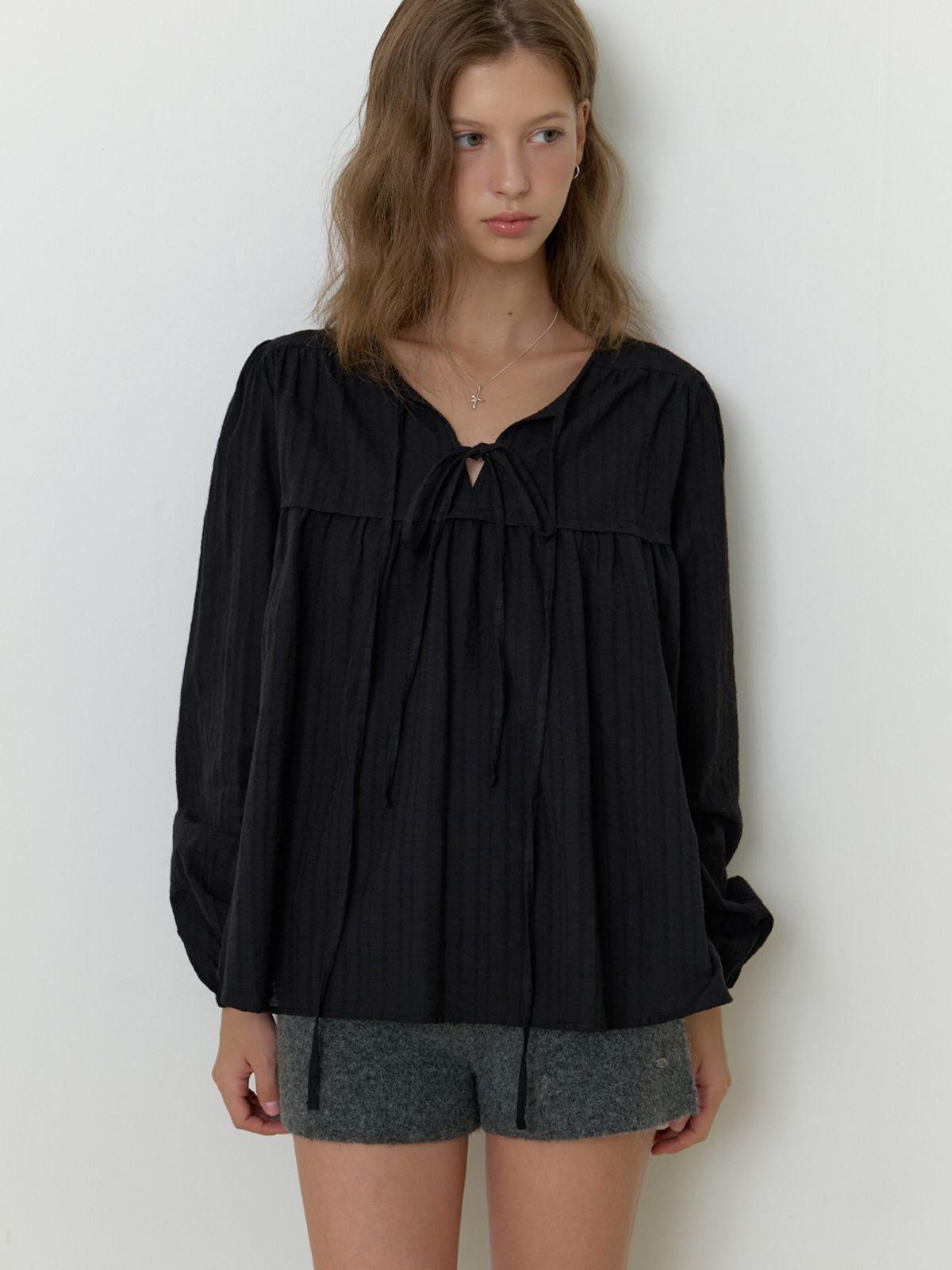 리엘(RE L) Florence ribbon blouse (black)