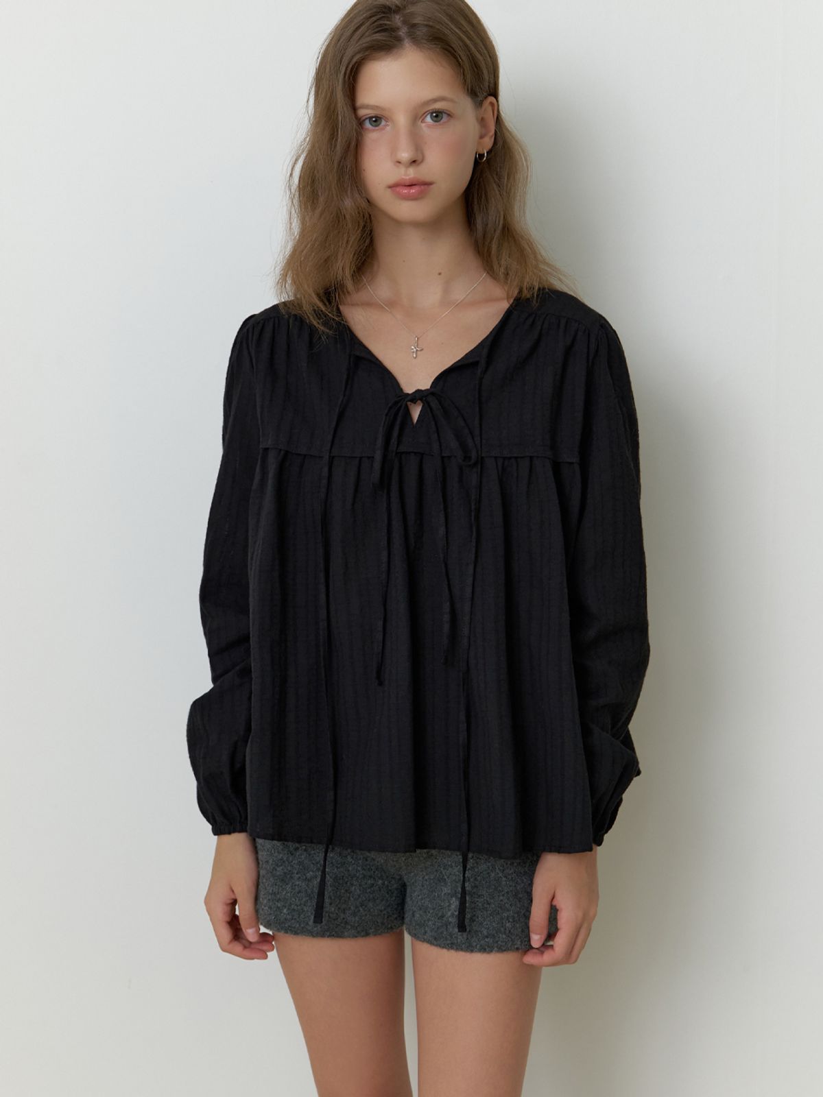 리엘(RE L) Florence ribbon blouse (black)