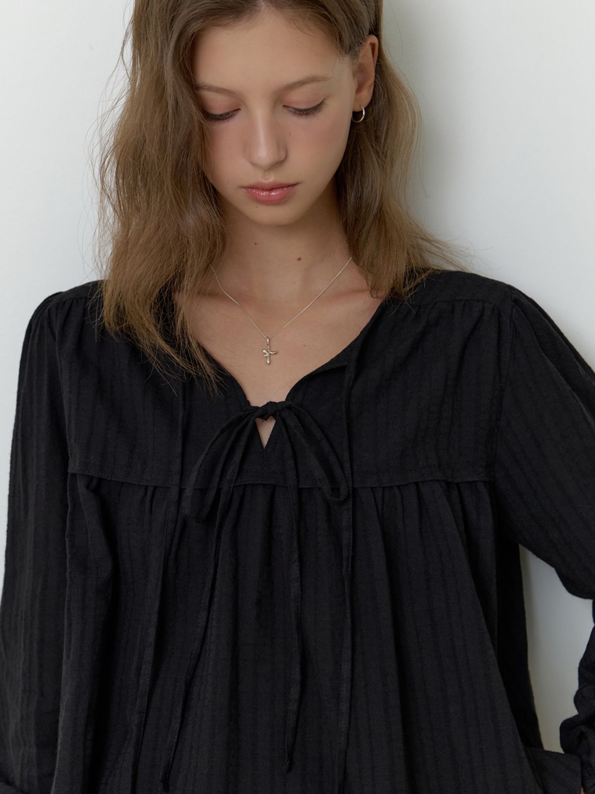 리엘(RE L) Florence ribbon blouse (black)