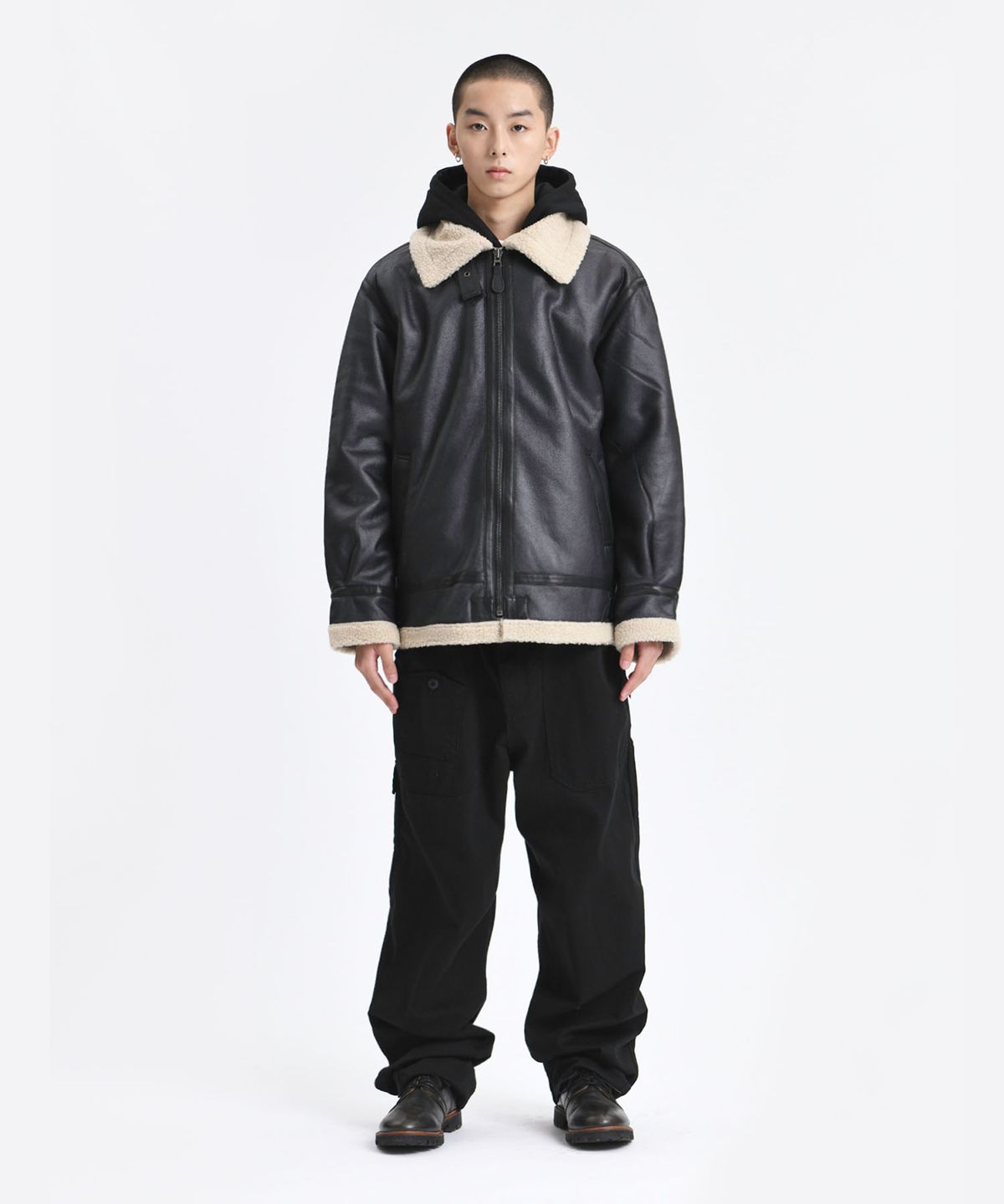알파 인더스트리(ALPHA INDUSTRIES) B-3 릴렉스 핏 자켓 블랙