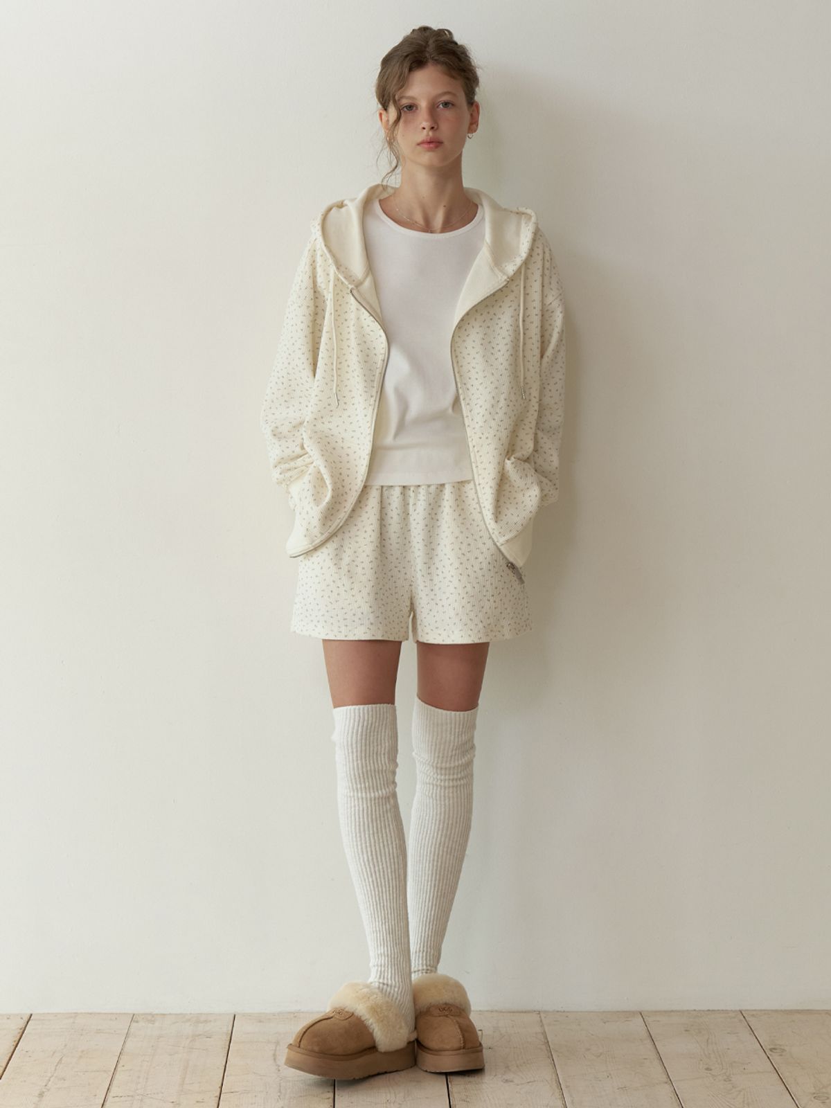 리엘(RE L) Flowered waffle shorts (cream)