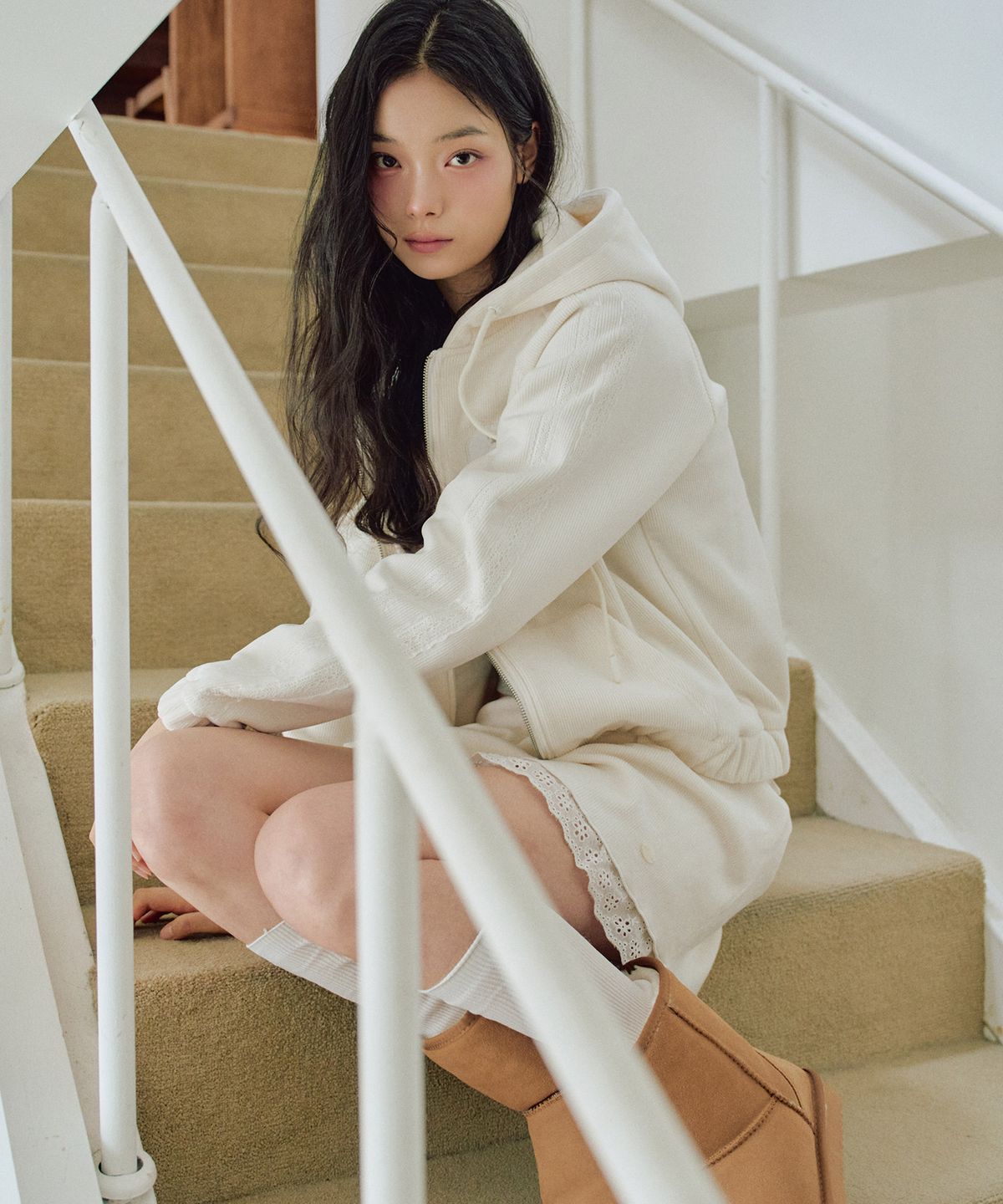 제로플래닛(ZEROPLANET) 클로이 벨로아 스커트 팬츠 [IVORY]
