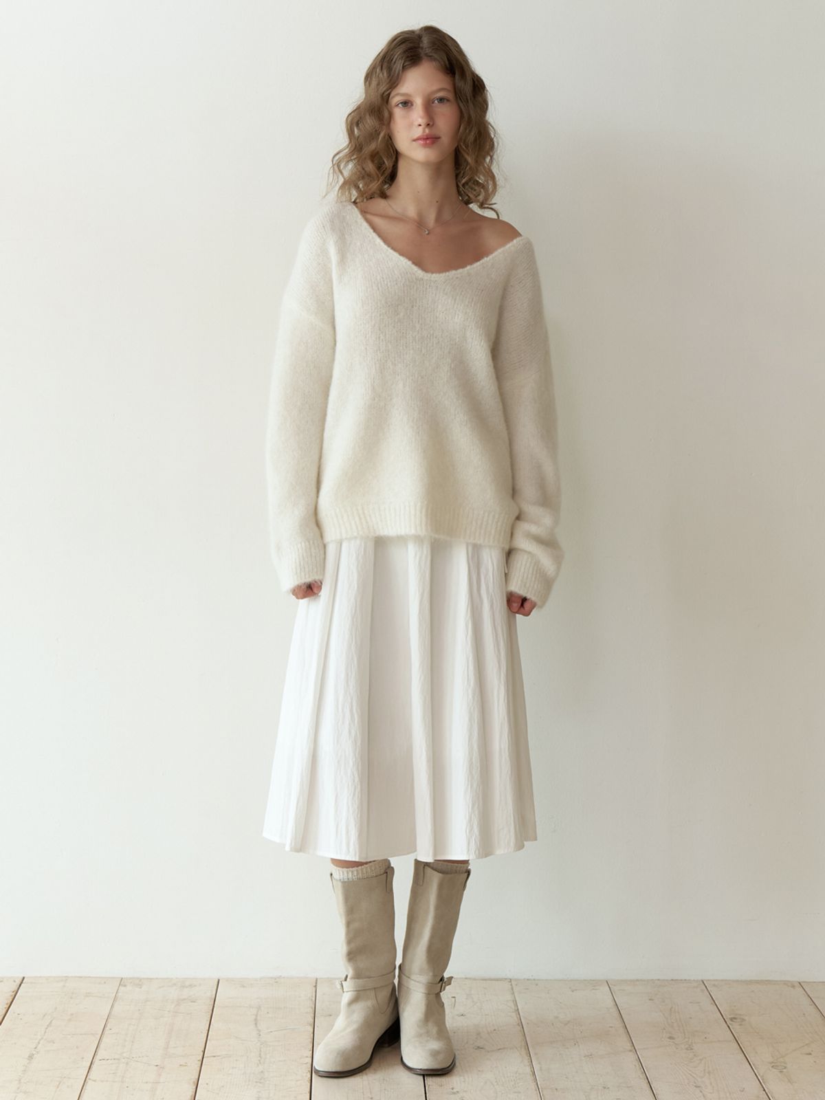 리엘(RE L) Bubb overfit v knit (ivory)