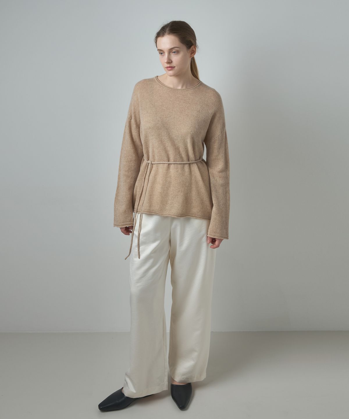 누토프(NUTOFFE) Belted Round Cashmere Knit_Beige