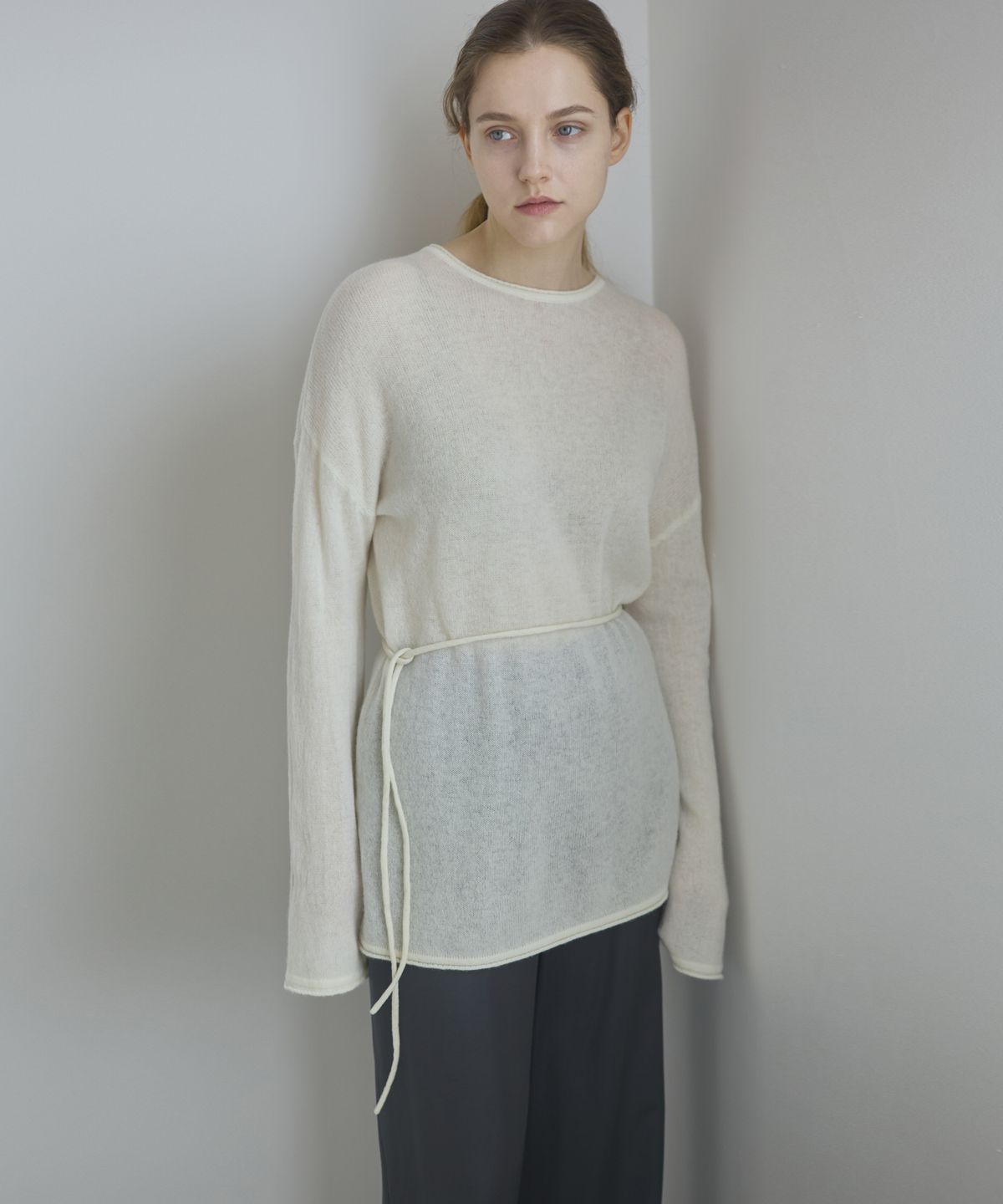 누토프(NUTOFFE) Belted Round Cashmere Knit_Ivory