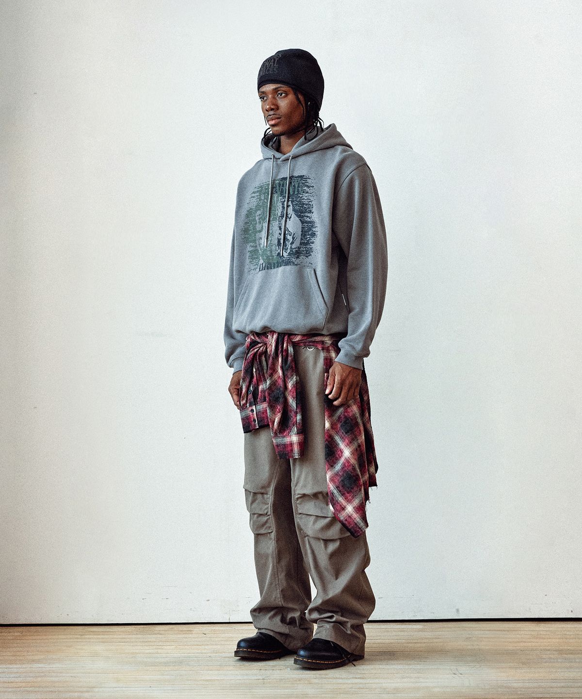 더바이닐하우스(THEVINYLHOUSE) VINTAGE TWO-TONE HOODIE DEEP GREY