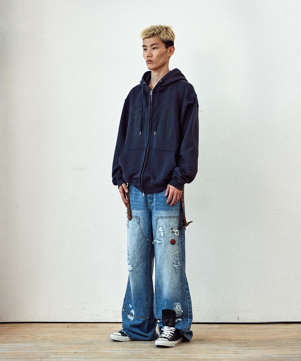 더바이닐하우스(THEVINYLHOUSE) GRAPHIC HOODIE ZIP-UP NAVY