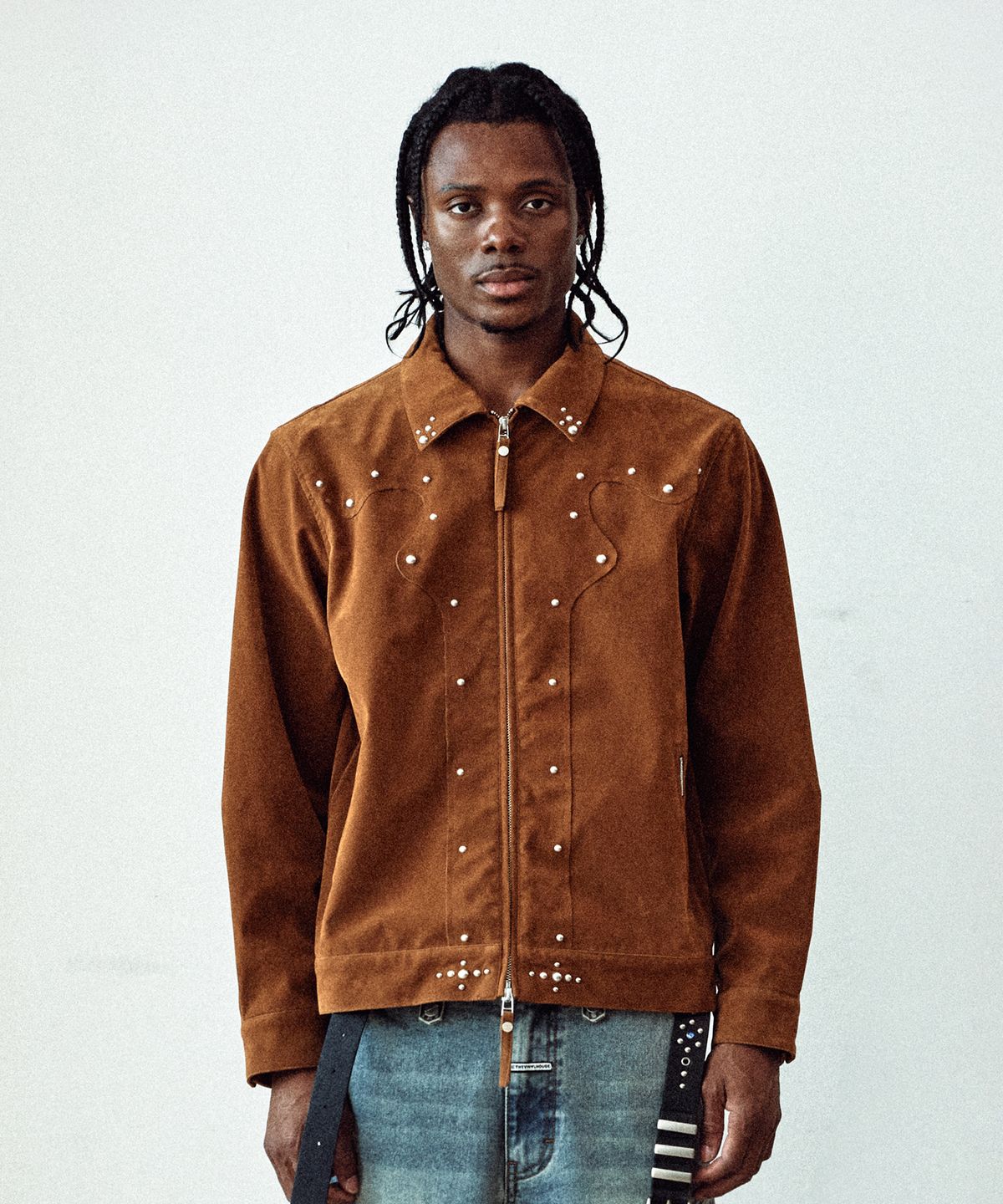 더바이닐하우스(THEVINYLHOUSE) STUDDED SUEDE JACKET BROWN