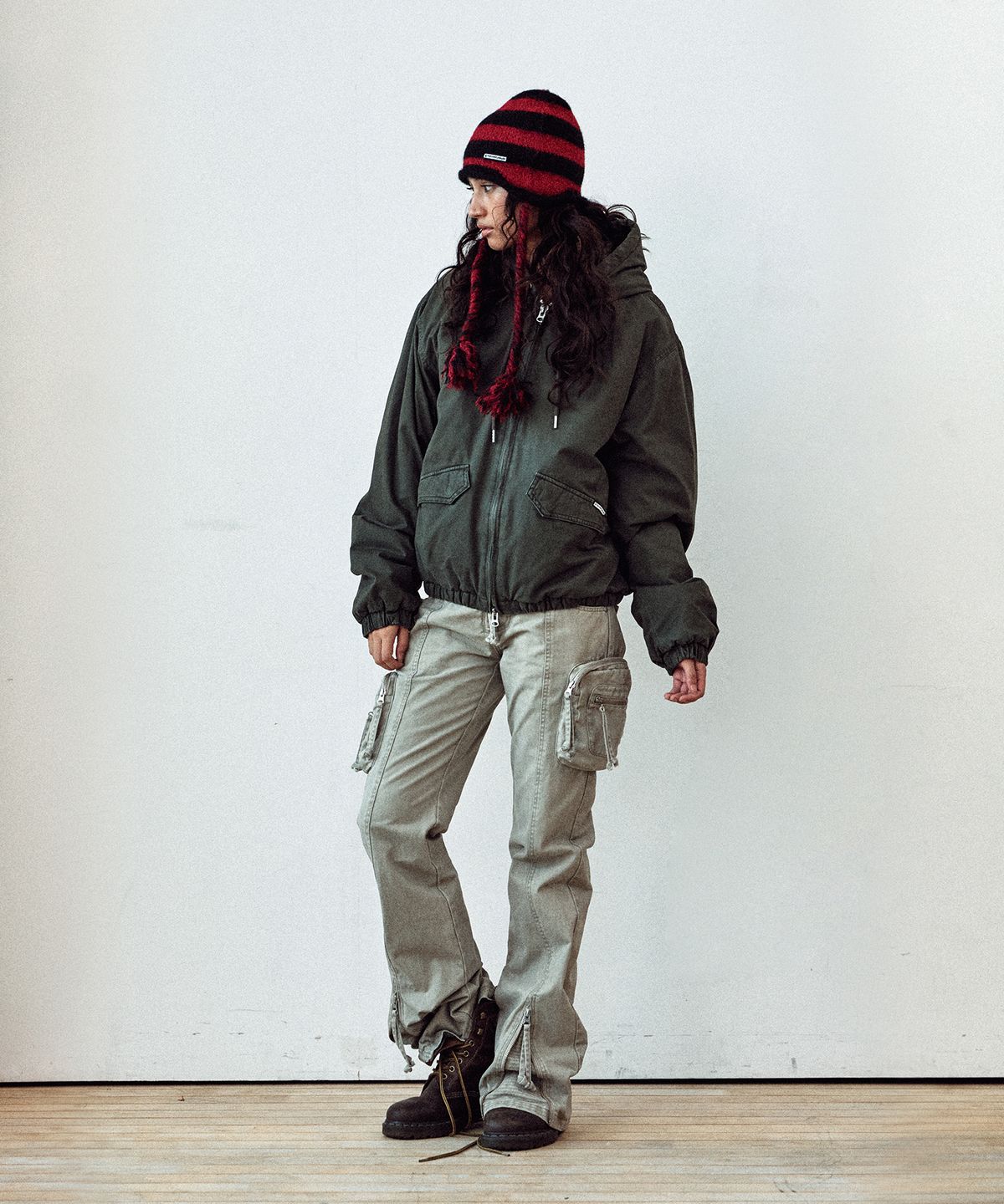 더바이닐하우스(THEVINYLHOUSE) PADDED WORK JACKET KHAKI