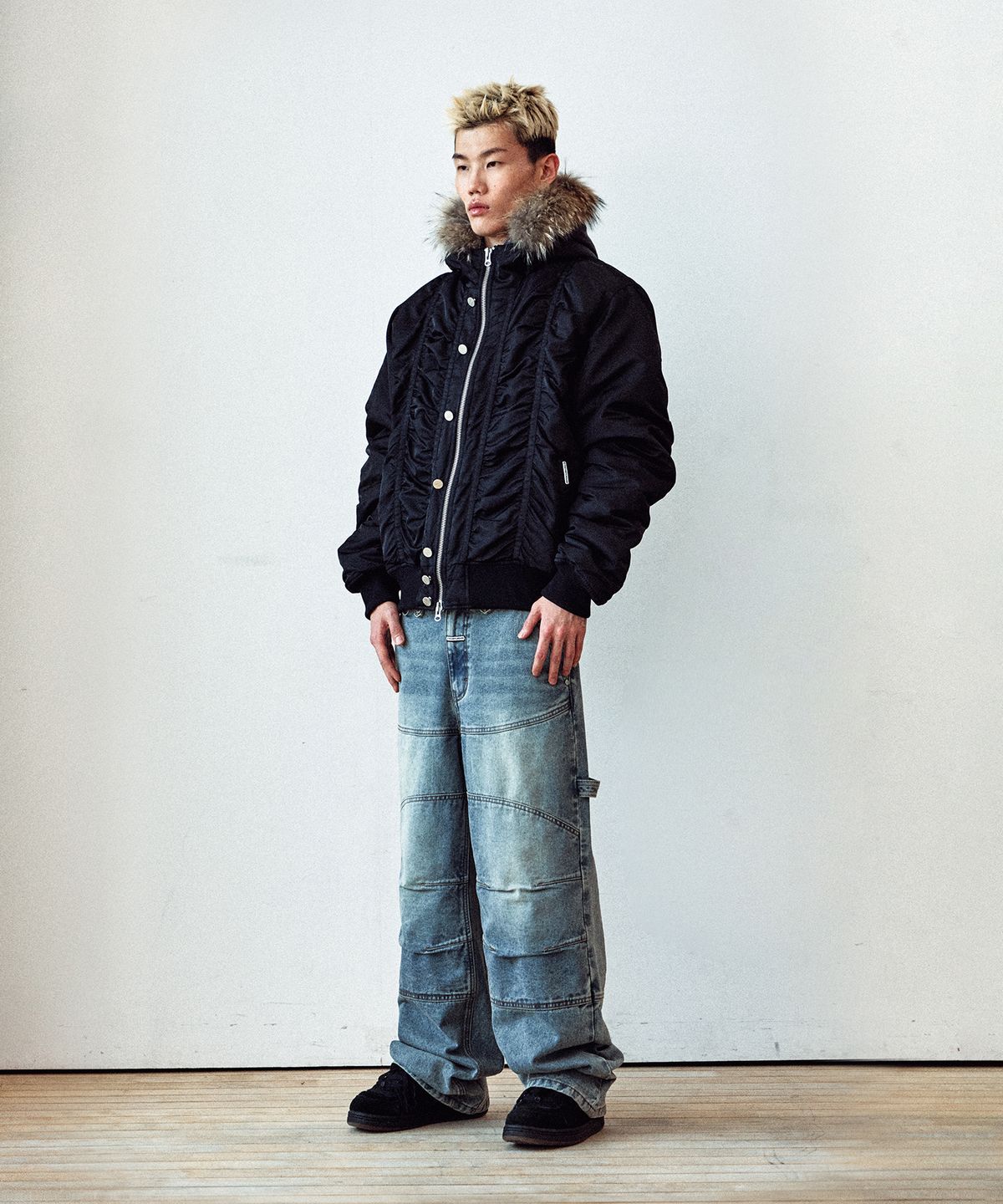 더바이닐하우스(THEVINYLHOUSE) FUR HOODED MA-1 JACKET BLACK