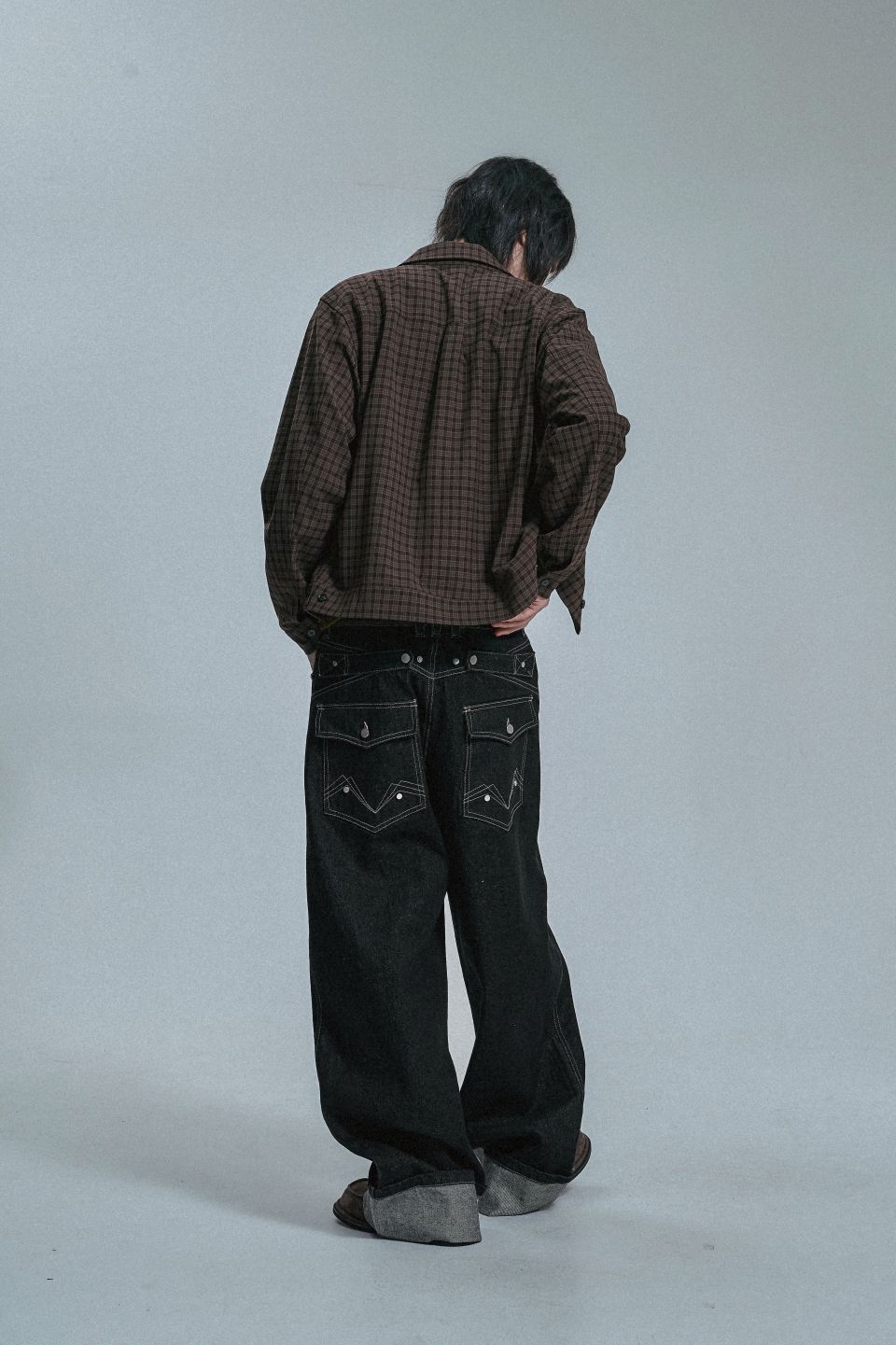 MUSINSA公式 | MOO シンチバックロールアップインディゴデニムパンツ