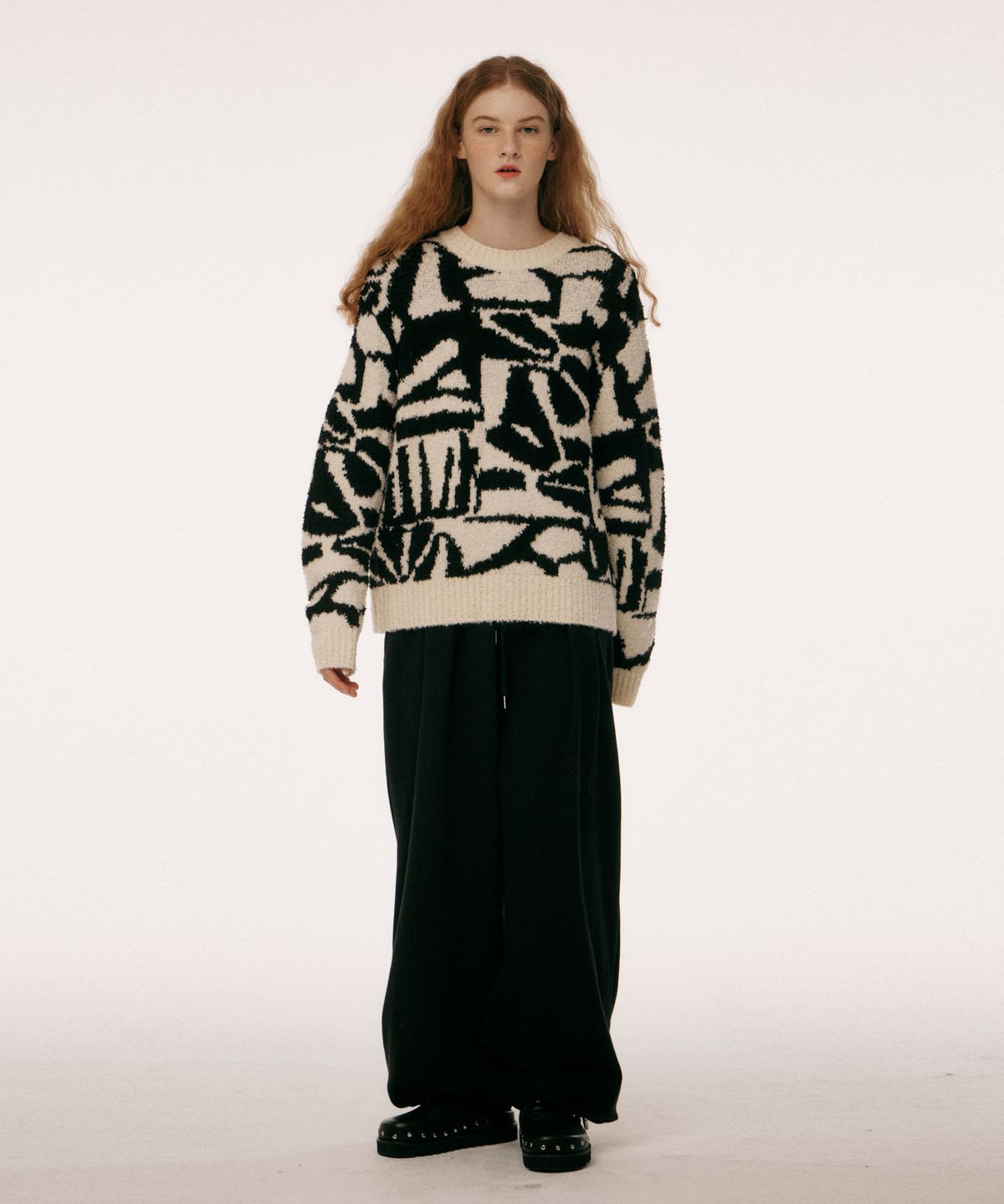 오픈도어스튜디오(OPENDOORSTUDIO) like pattern knit black