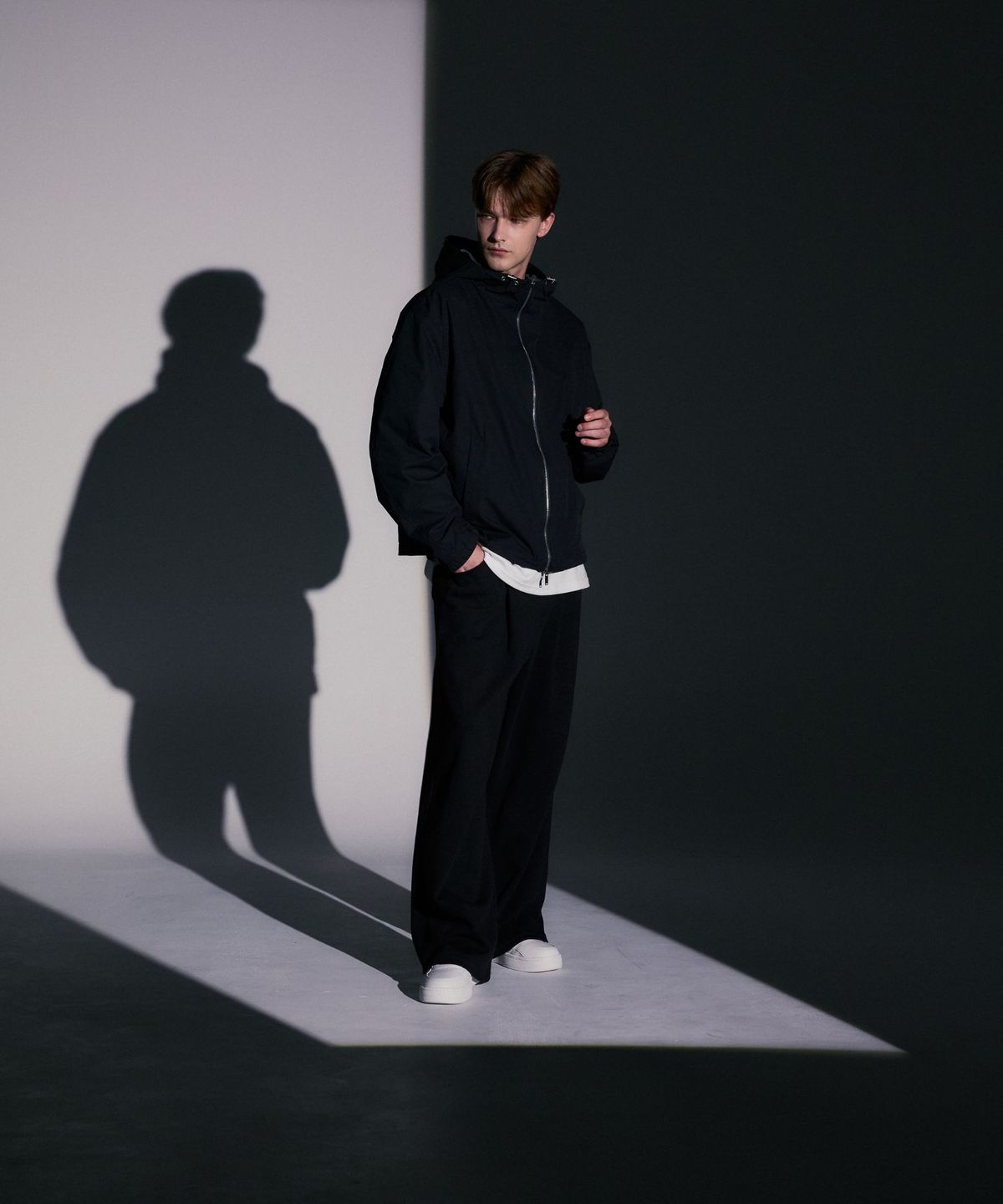 메종 드 누아(MAISON DE NOIR) LIGNÉE NOIR HOOD BLOUSON JACKET