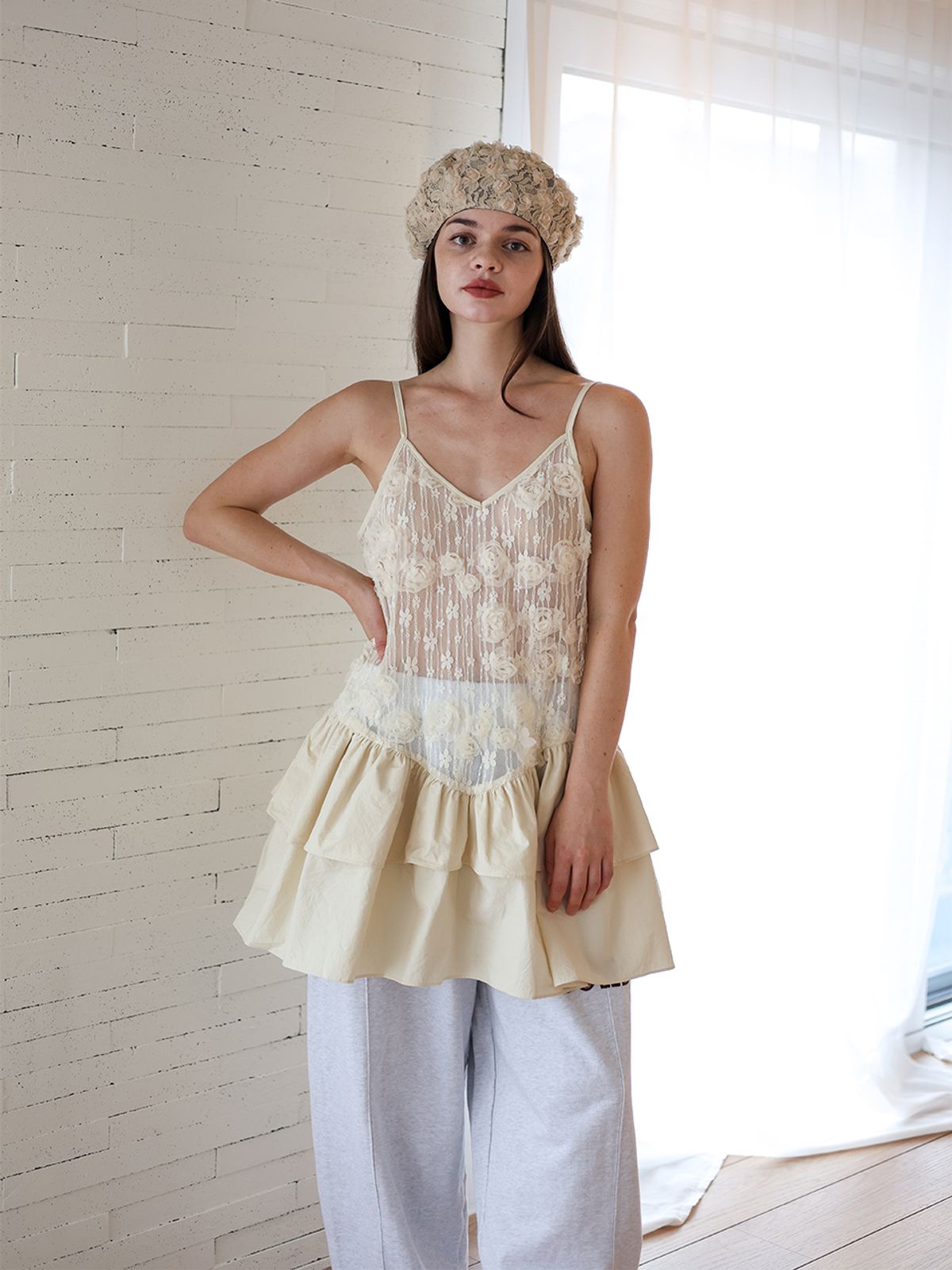 소르디(SORDI) Rose Lace Dress_cream