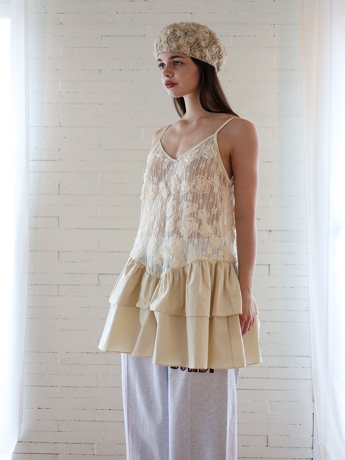 소르디(SORDI) Rose Lace Dress_cream