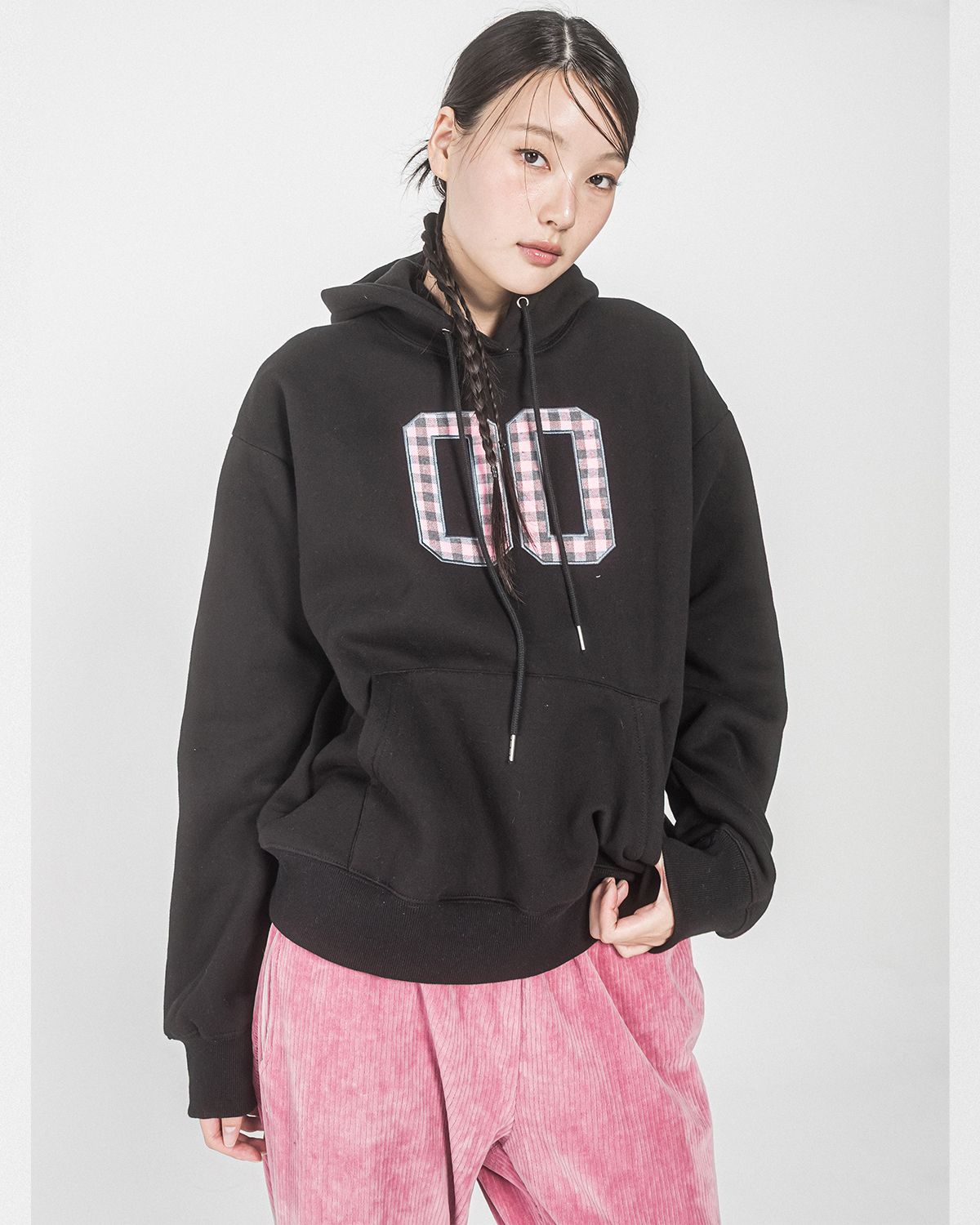해비즘(HAVISM) 00 CHECK PATCH HOOD(BLACK)
