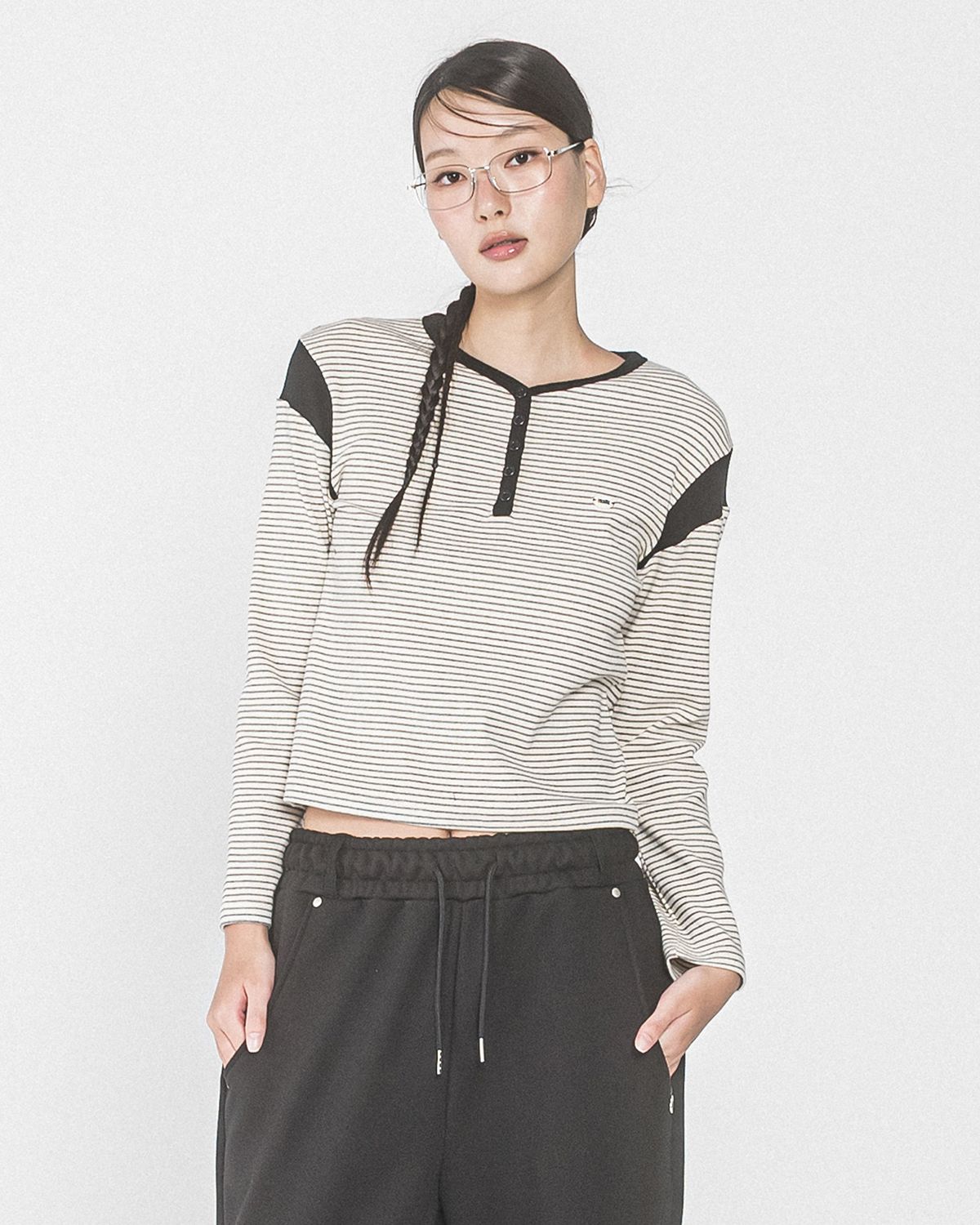 해비즘(HAVISM) STRIPE SHOULDER BLOCK HENRY L/S TEE(IVORY)