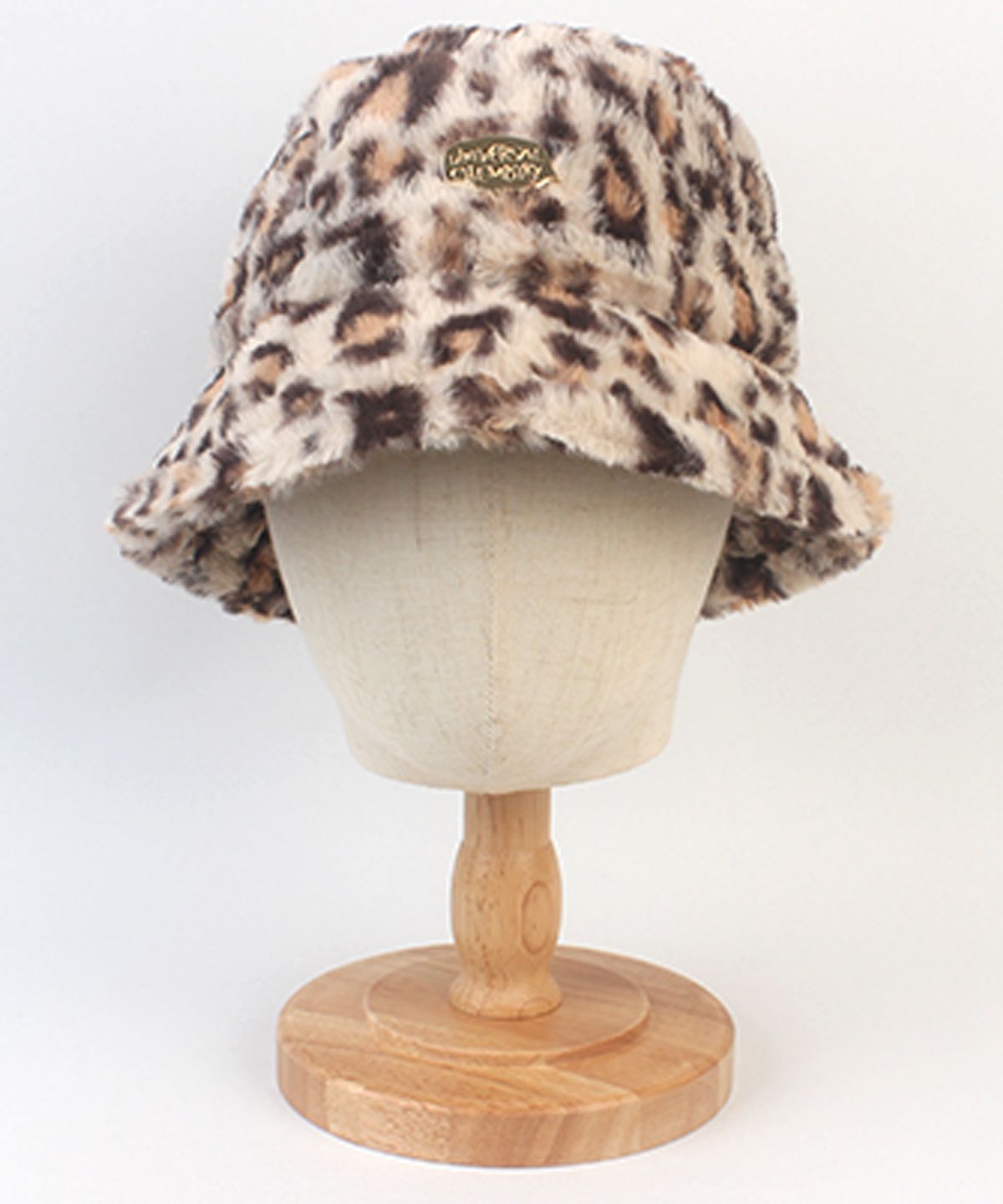 유니버셜 케미스트리(UNIVERSAL CHEMISTRY) Fur Leopard Ivory Bucket Hat 레오파드버킷햇
