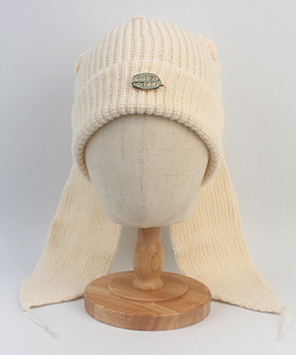 유니버셜 케미스트리(UNIVERSAL CHEMISTRY) Rabbit Long Ear Ivory Beanie 토끼비니