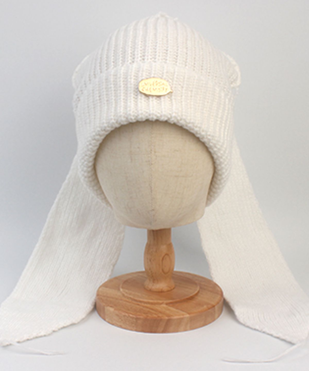 유니버셜 케미스트리(UNIVERSAL CHEMISTRY) Rabbit Long Ear White Beanie 토끼비니