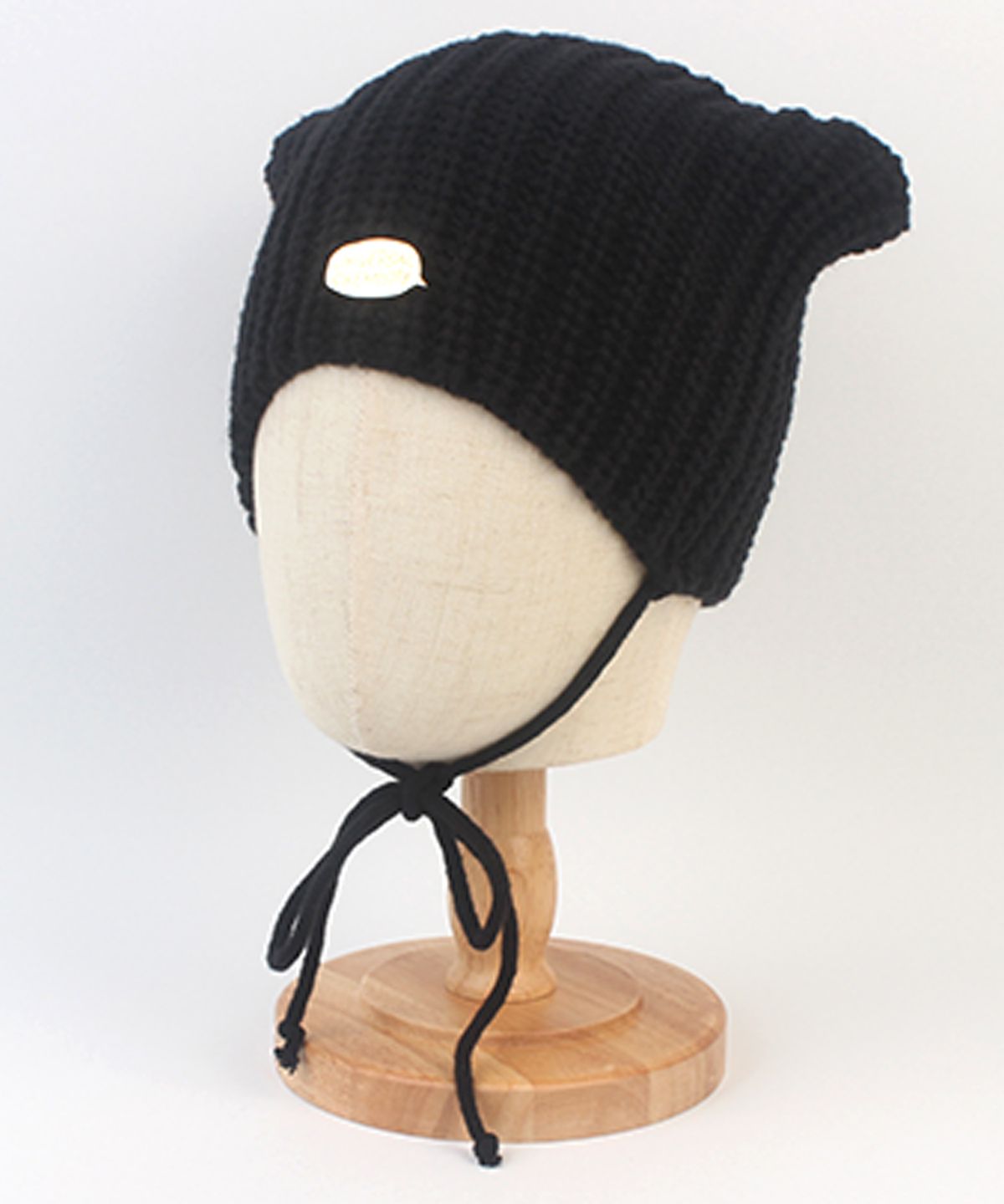 유니버셜 케미스트리(UNIVERSAL CHEMISTRY) Cat Knit Black String Beanie 고양이모자