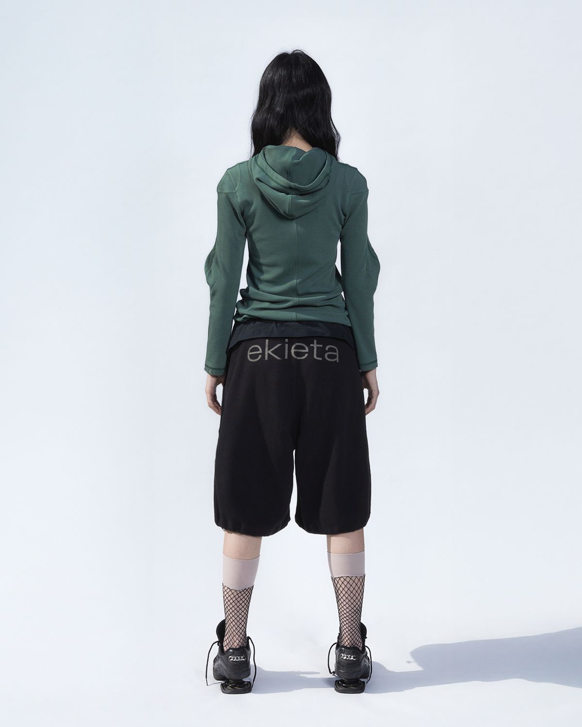 에키에타(EKIETA) Knurl Hoodie in Green