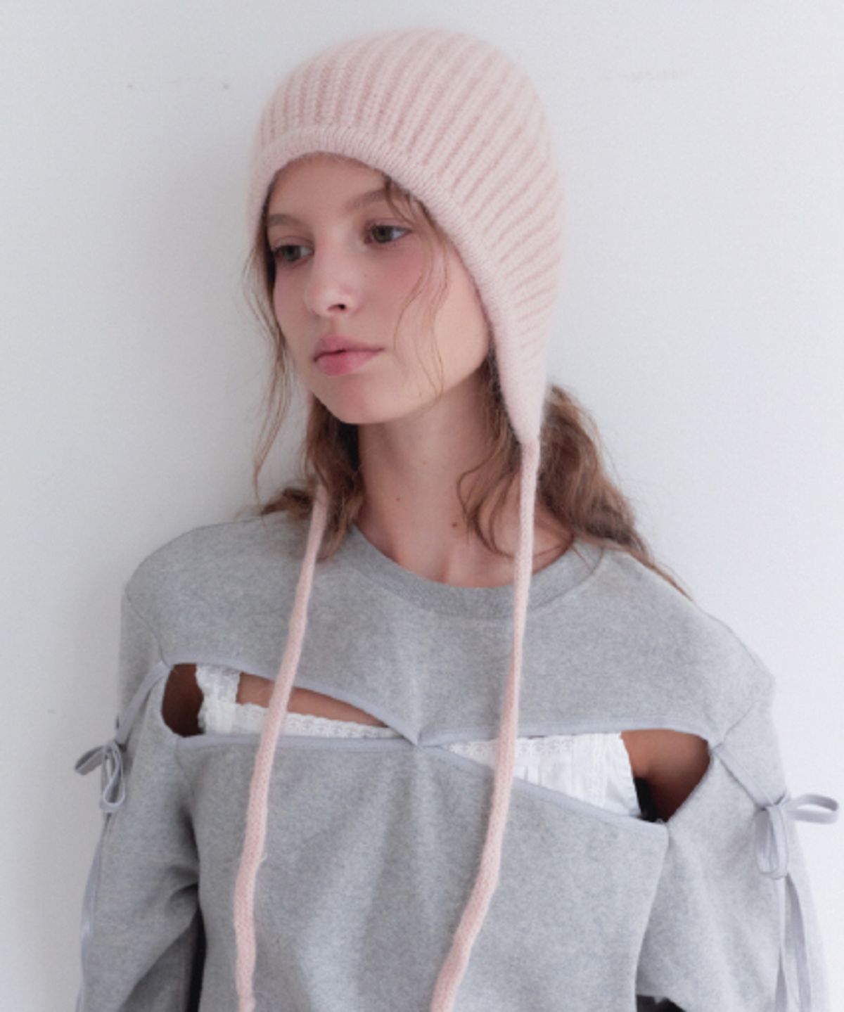 래니래니(RENNYRENNIE) ANGORA STRAP BONNET BEANIE - 앙고라 스트랩 비니 [ KITTEN PINK ]