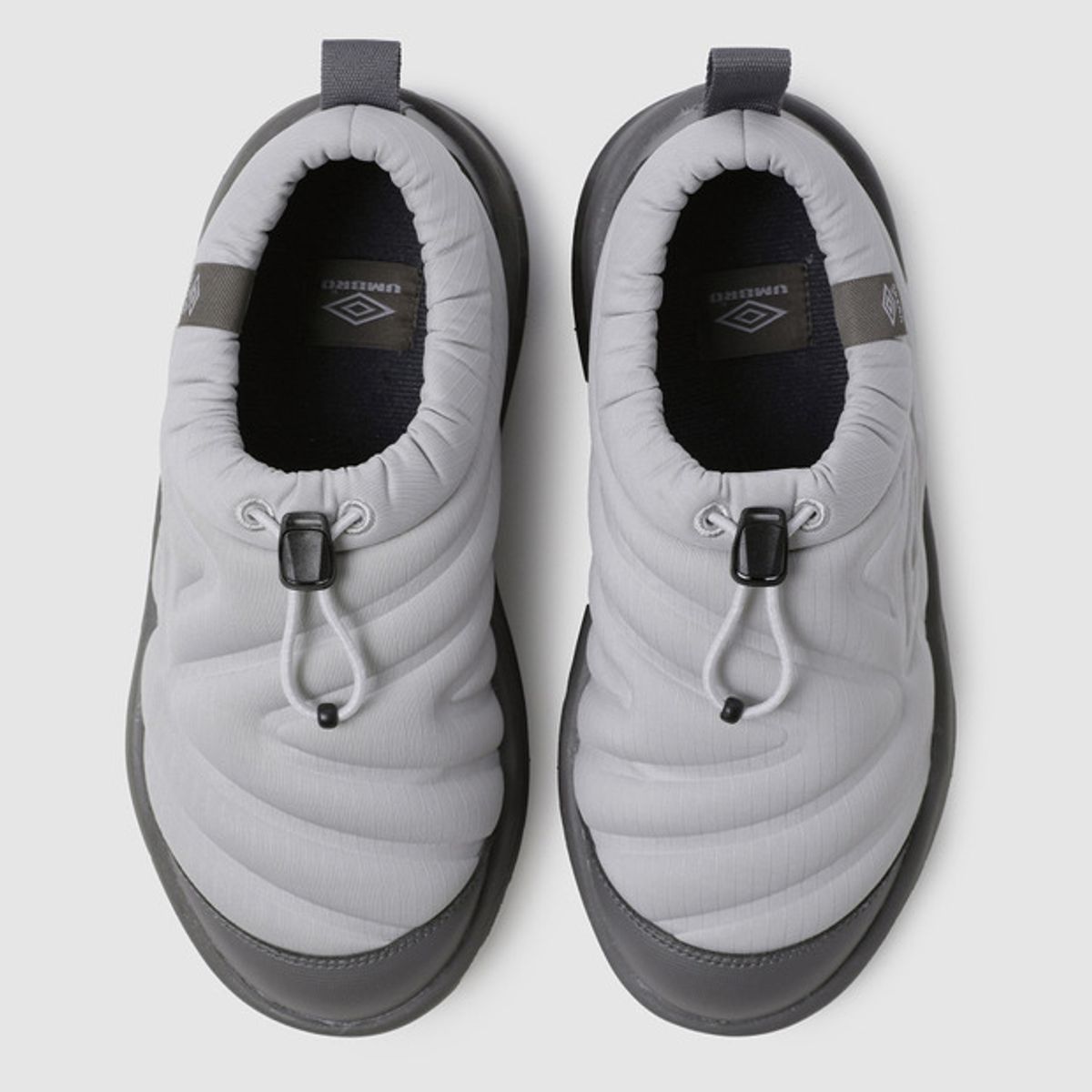 엄브로(UMBRO) SPECIALI PUFFER (스페셜리 푸퍼) 그레이 UQ423ETPO1
