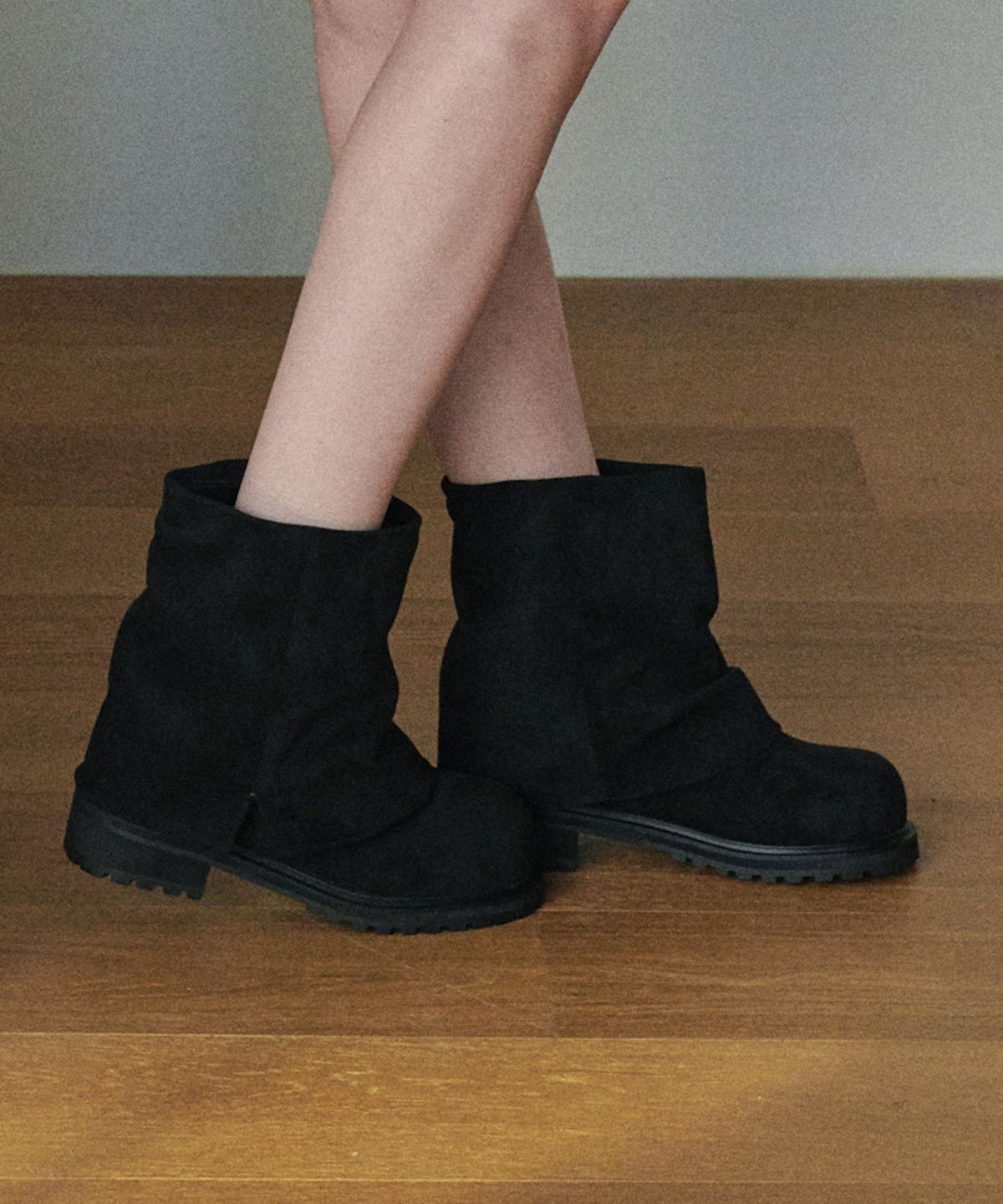 프리플라(FRI FLA) ljh7126 Loose Fit Ankle Boots - 3 Colors