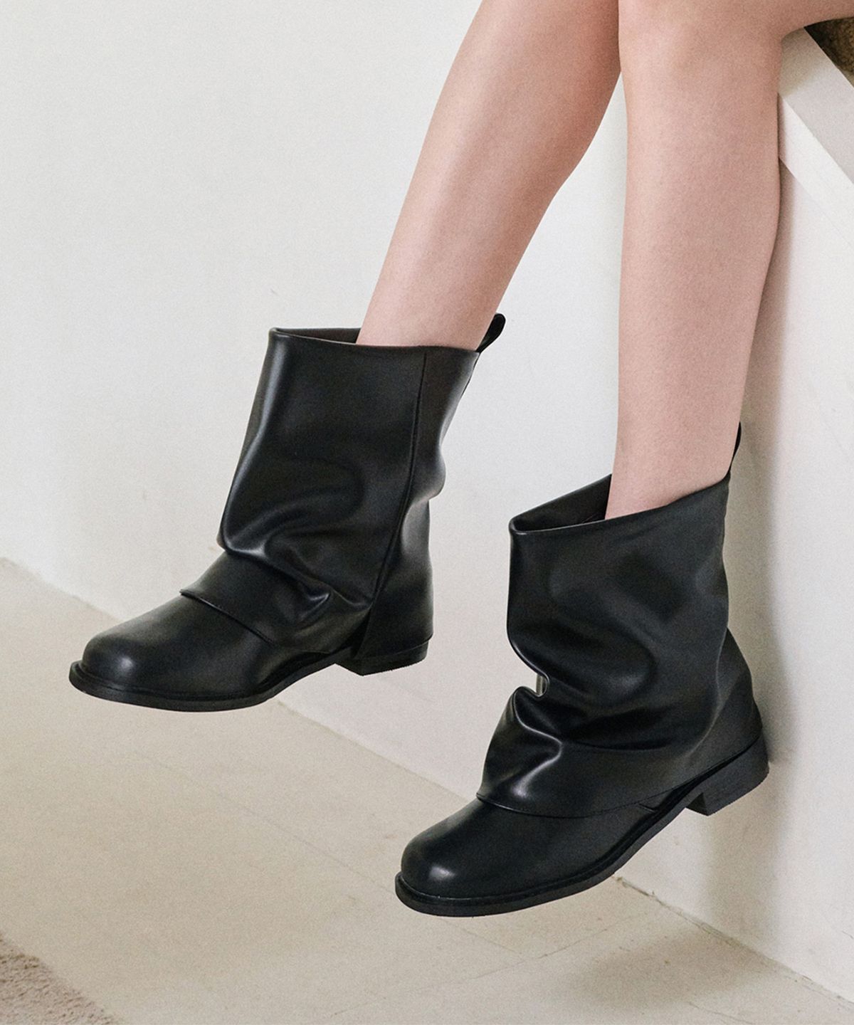 프리플라(FRI FLA) ljh7128 Relaxed Ankle Boots - 3 Colors
