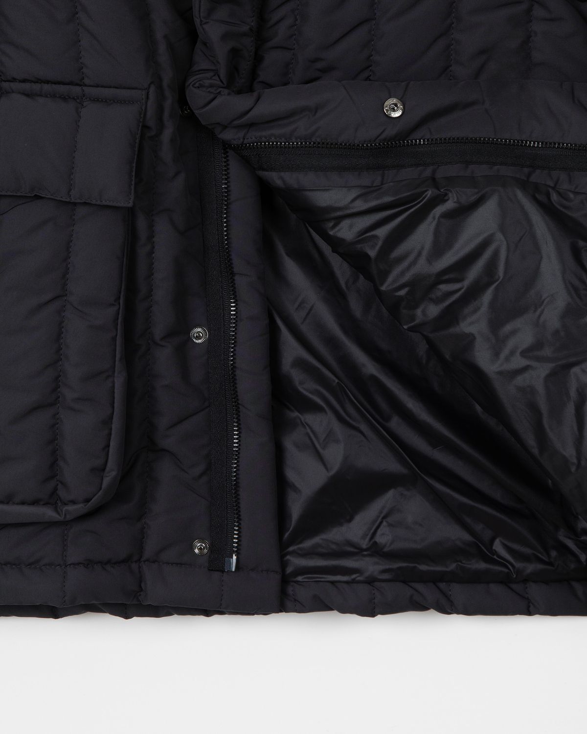 디앤드퀘스천(THEENDQUESTION) Quilted short jumper / NAVY