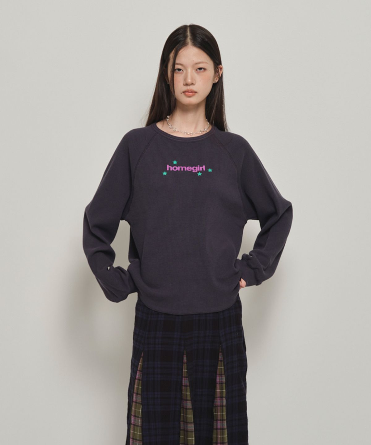 홈바디띵즈(HOMEBODY THINGS) HOMEGIRL WAFFLE CREW SWEAT (NAVY)
