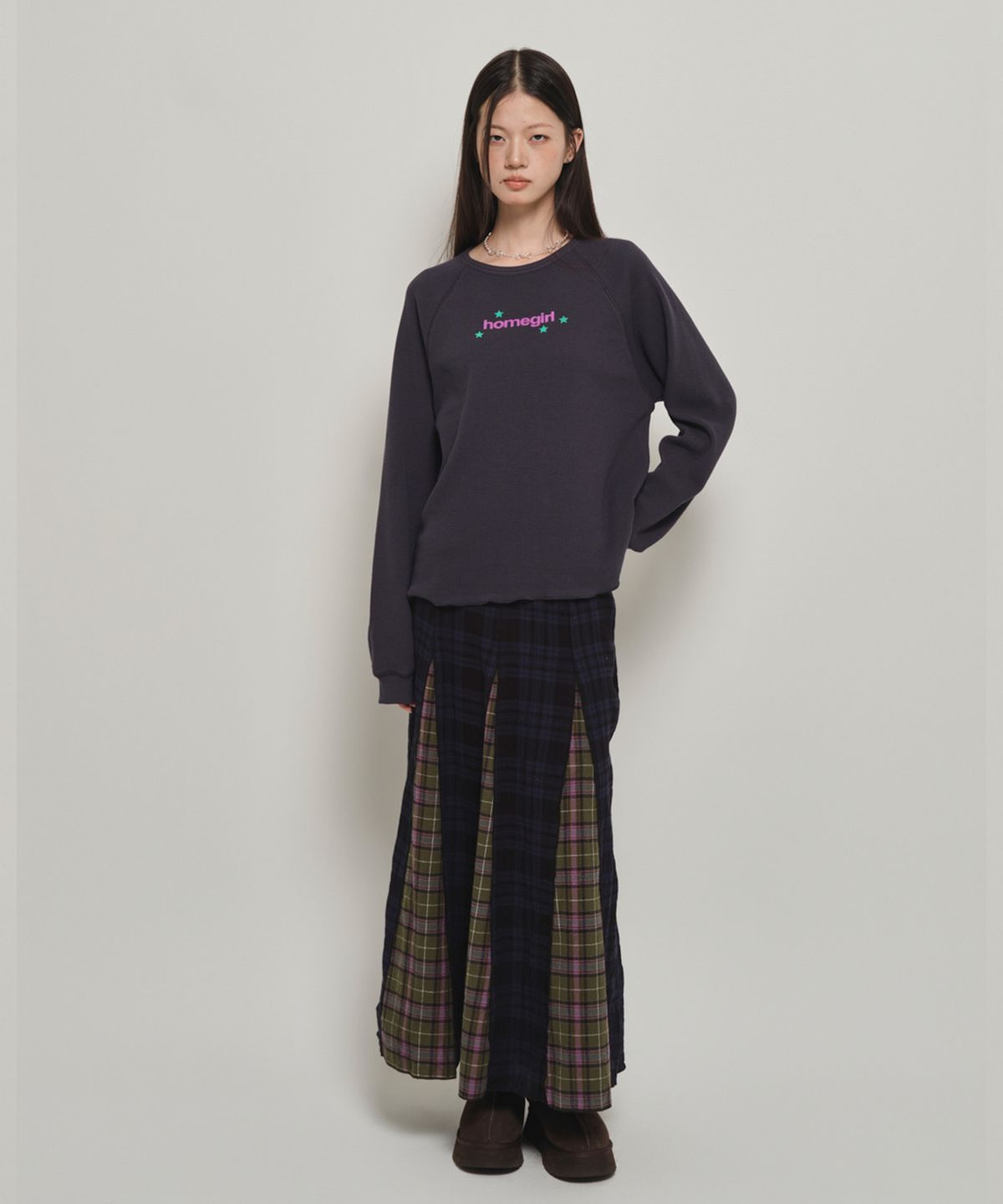 홈바디띵즈(HOMEBODY THINGS) HOMEGIRL WAFFLE CREW SWEAT (NAVY)
