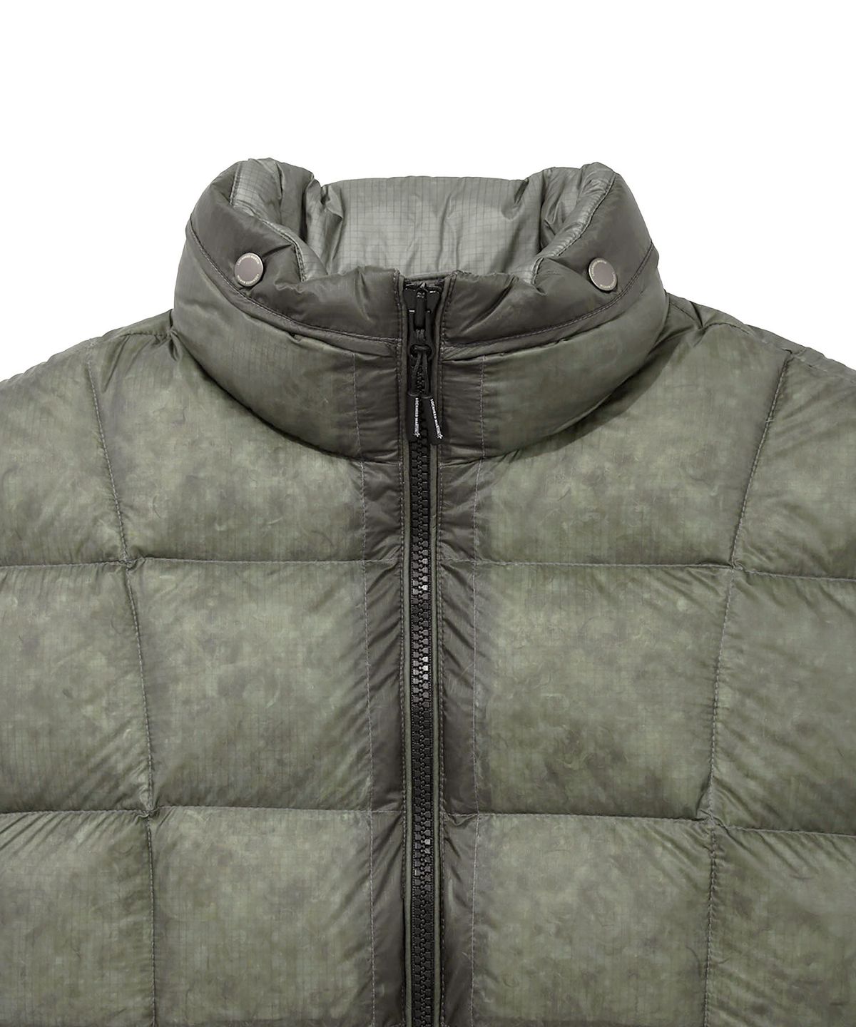 록히드마틴(LOCKHEED MARTIN) LM CLOUD COLOR LAYERED HIGH NECK DOWN JP (KHAKI)