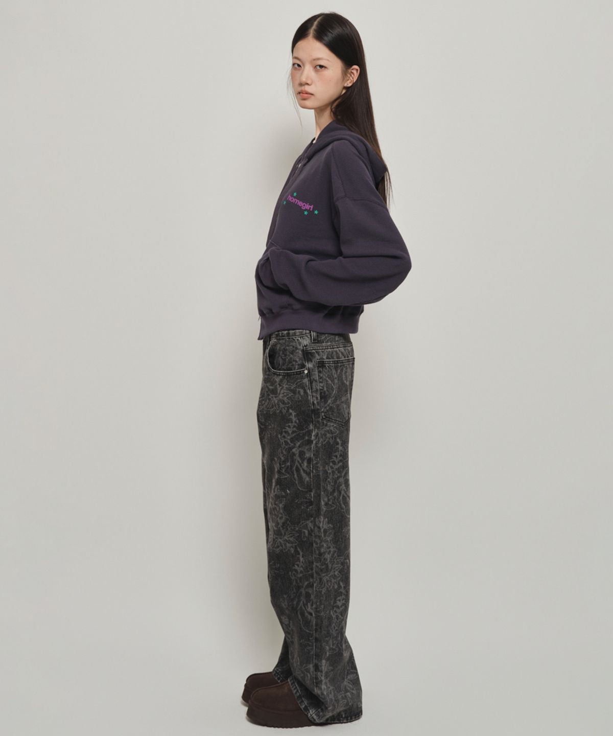 홈바디띵즈(HOMEBODY THINGS) HOMEGIRL WAFFLE ZIP-UP (CHARCOAL)
