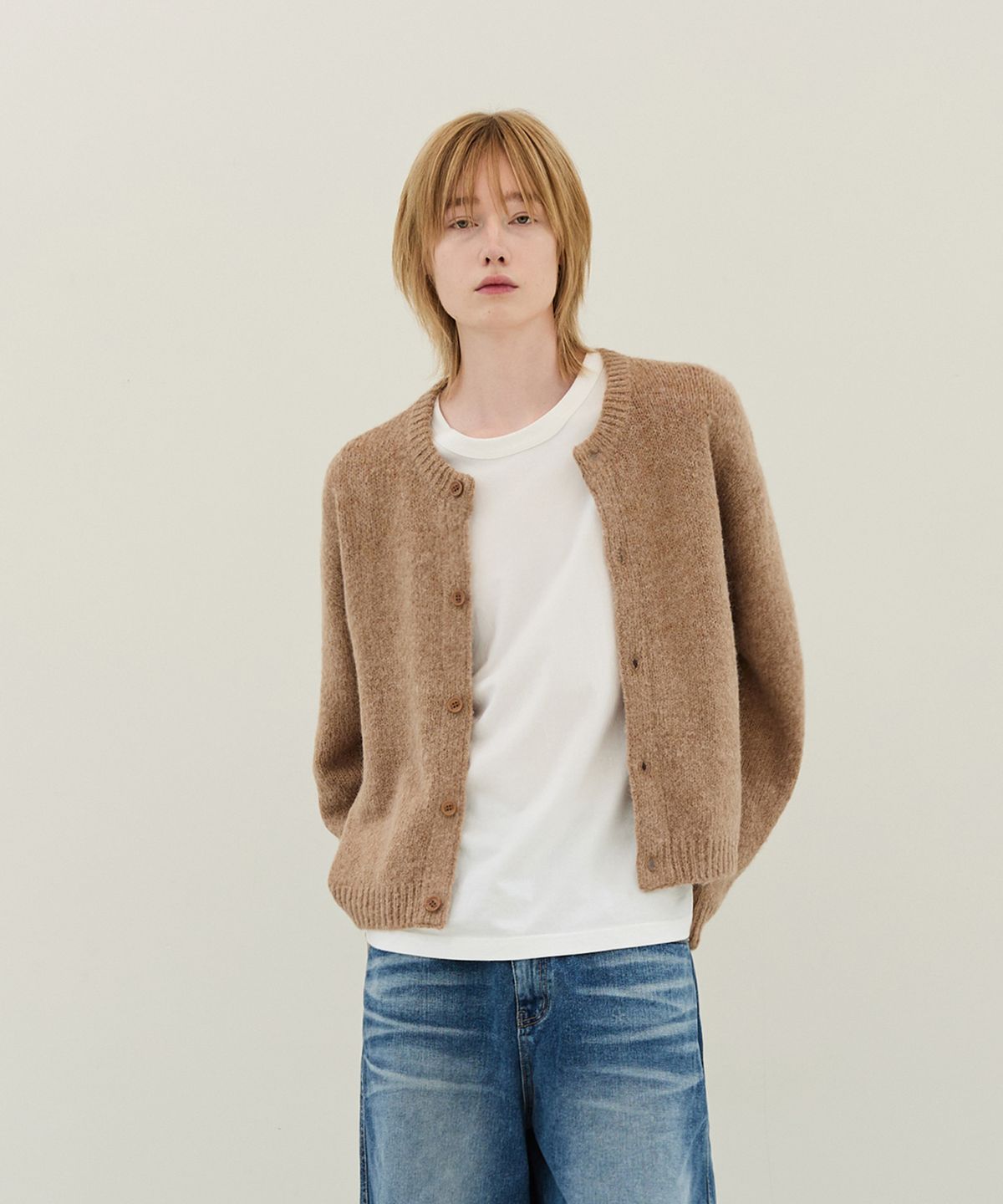 와르(WAAR) M1075 소프트 라운드넥 가디건(4COLORS)
