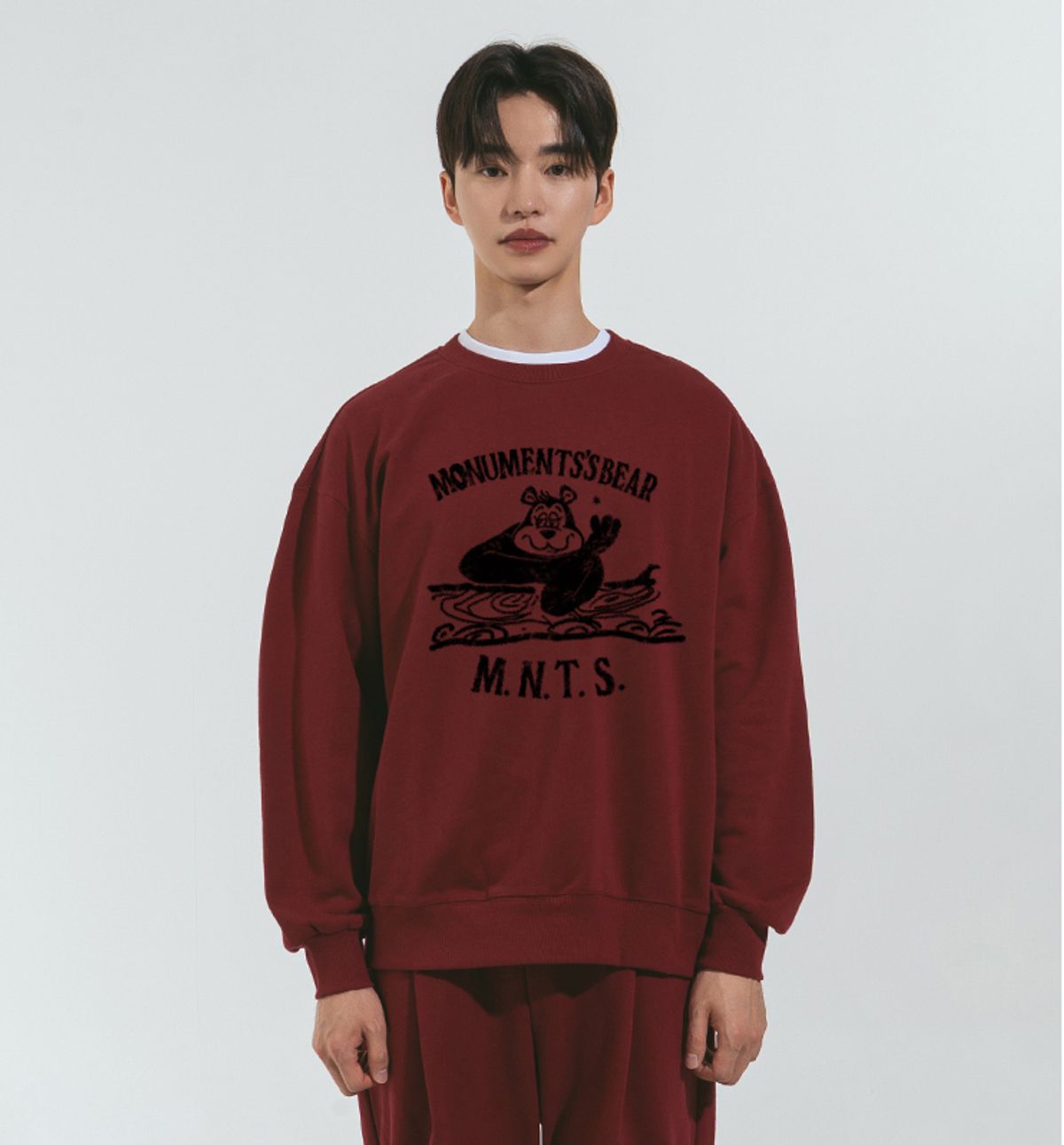 모뉴먼트(MONUMENTS) 모뉴먼트 베어 맨투맨 (블랙/버건디/메란지)