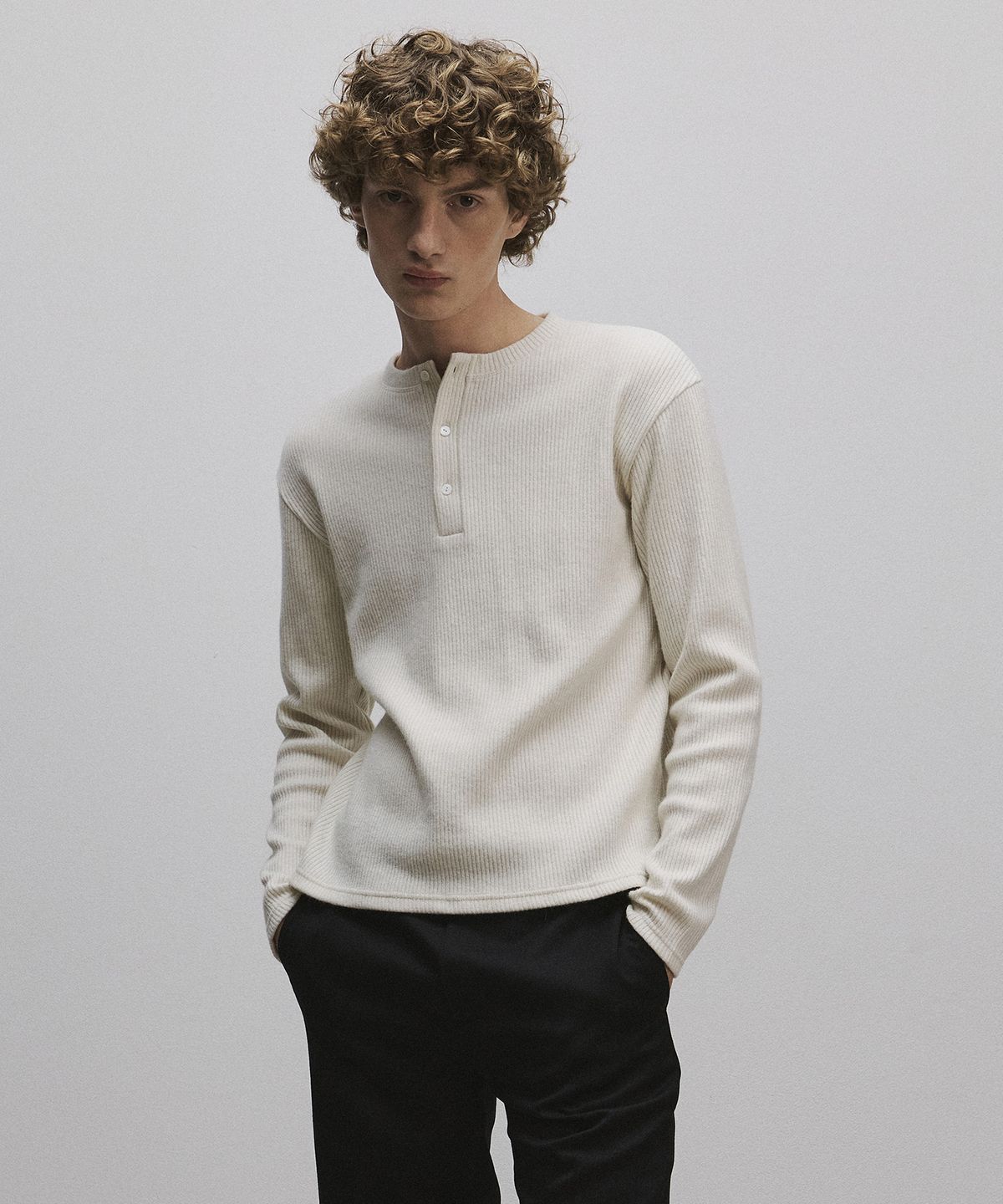 롤링스튜디오(ROLLINGSTUDIOS) WOOL HENLEY LONG SLEEVE WHITE